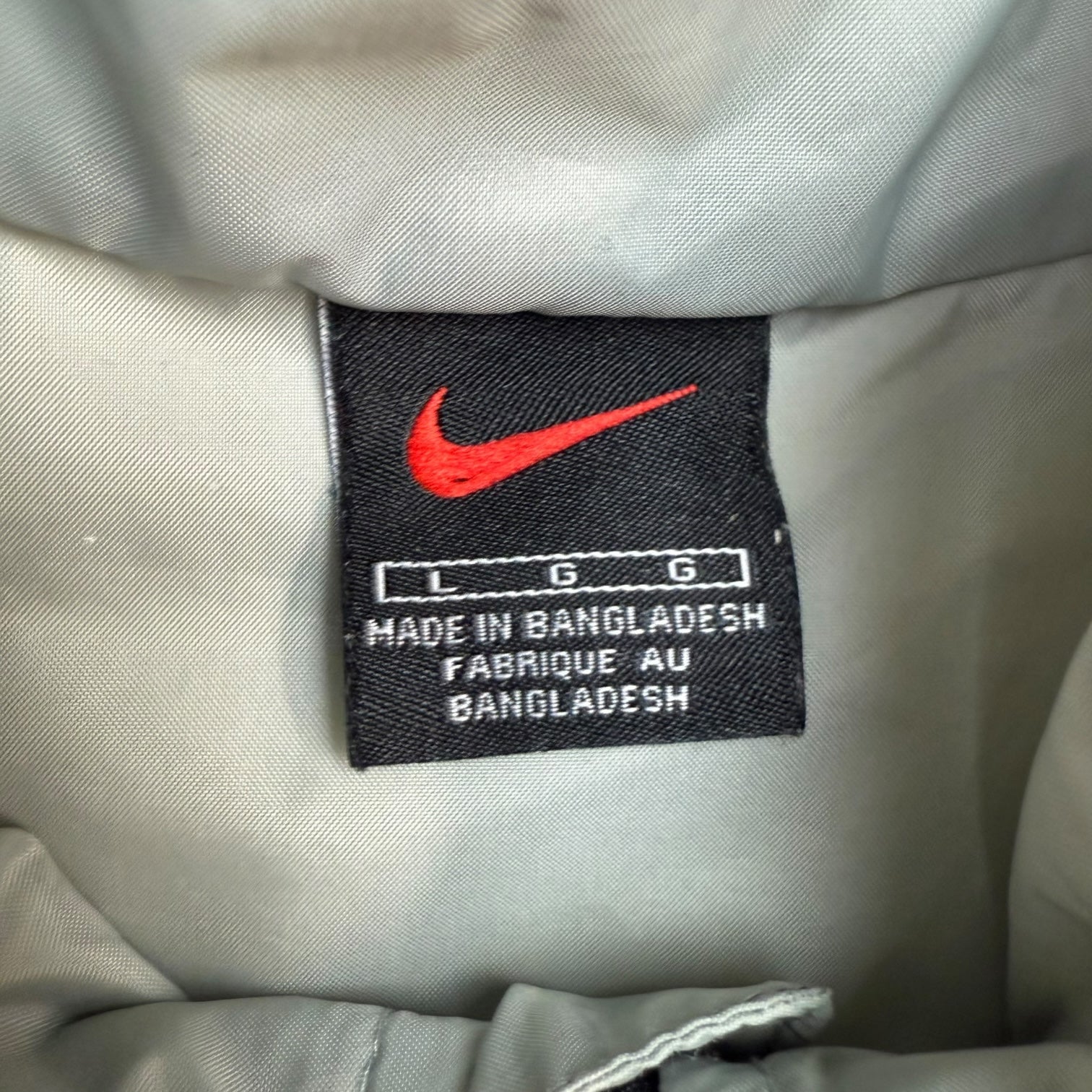 Vintage Nike Pullover Windbreaker Hoodie Grey