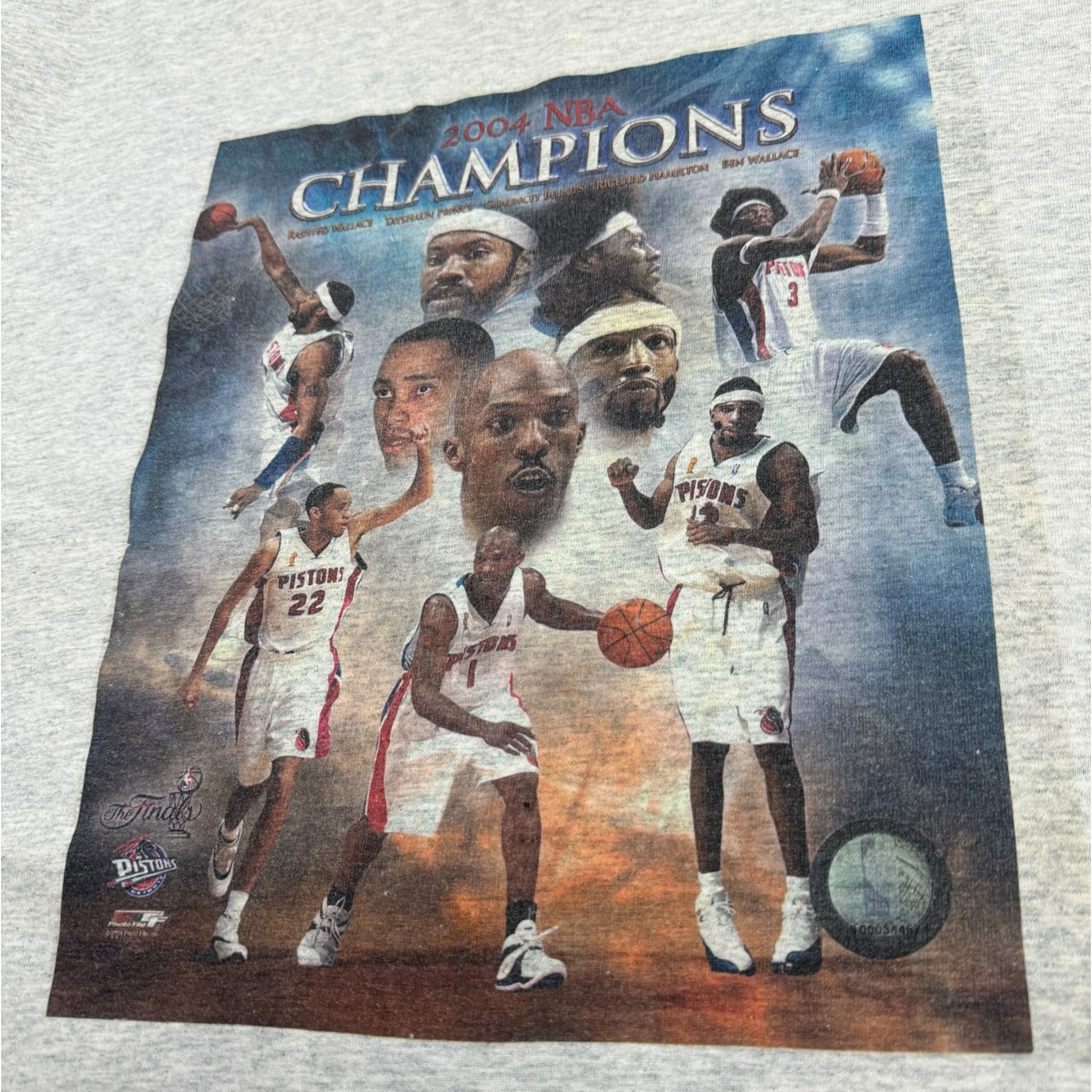 2004 Detroit Pistons NBA Champions T-Shirt