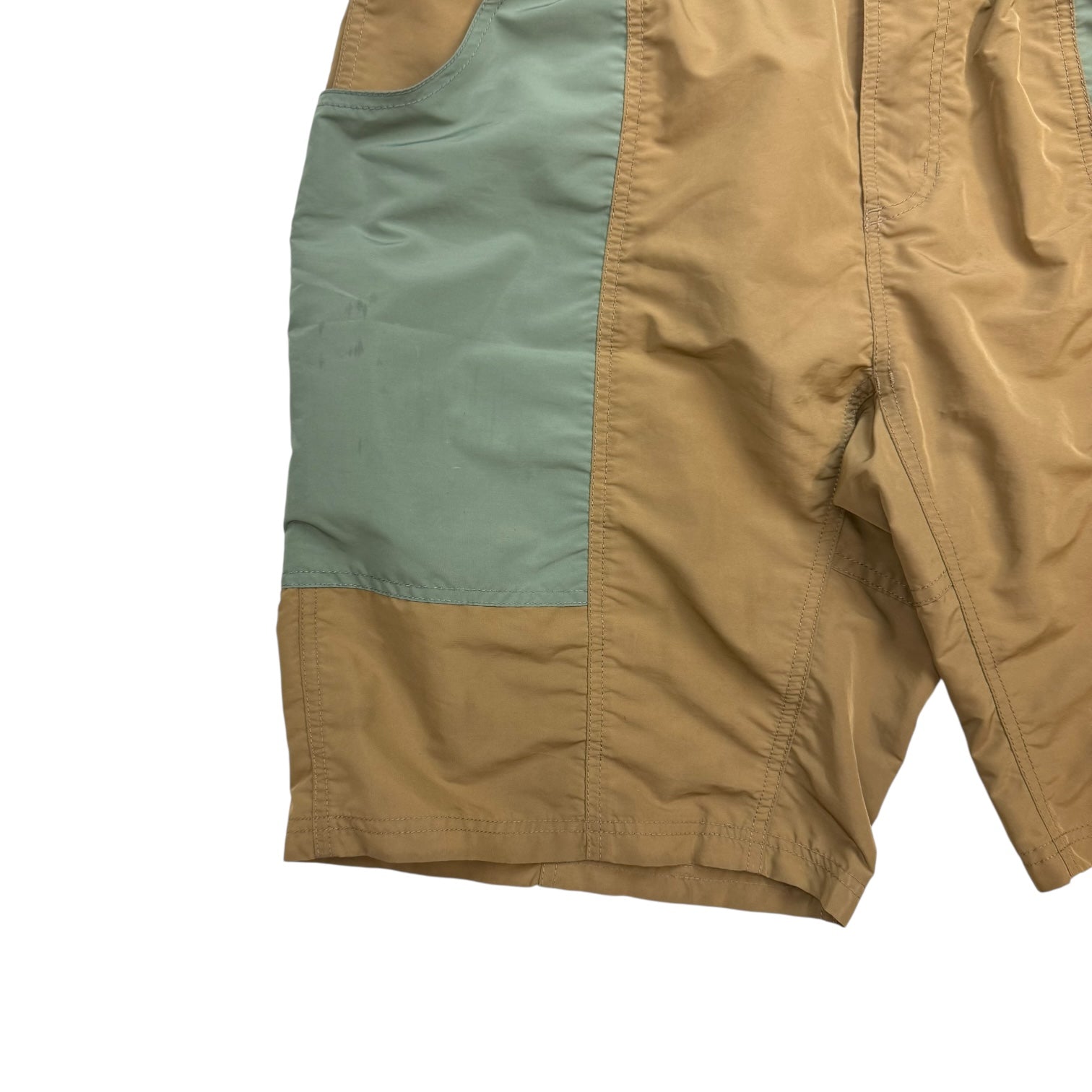 Gramicci Shell Gear Cargo Shorts Tan/Turqoise