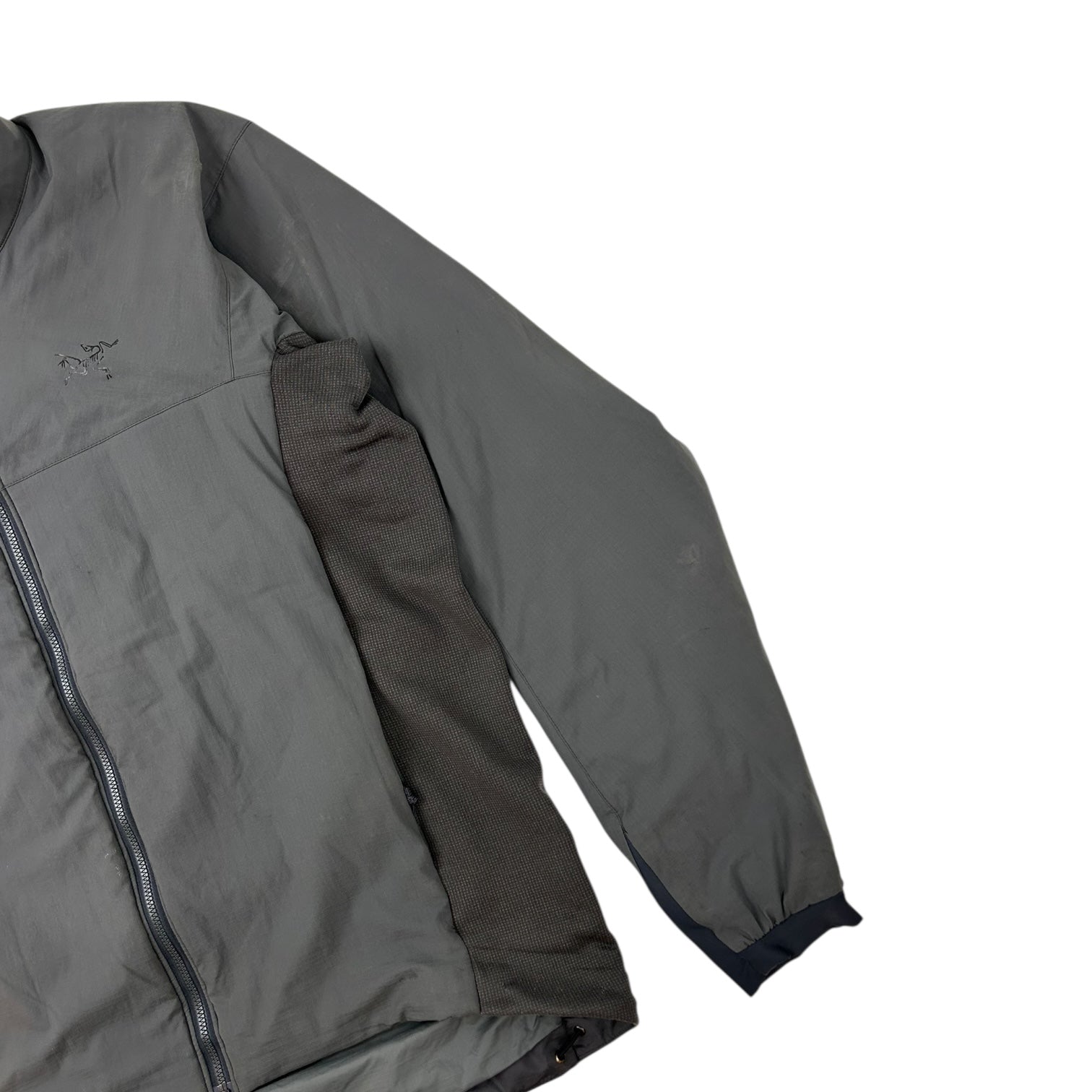 Arc’teryx Leaf Atom LT Grey