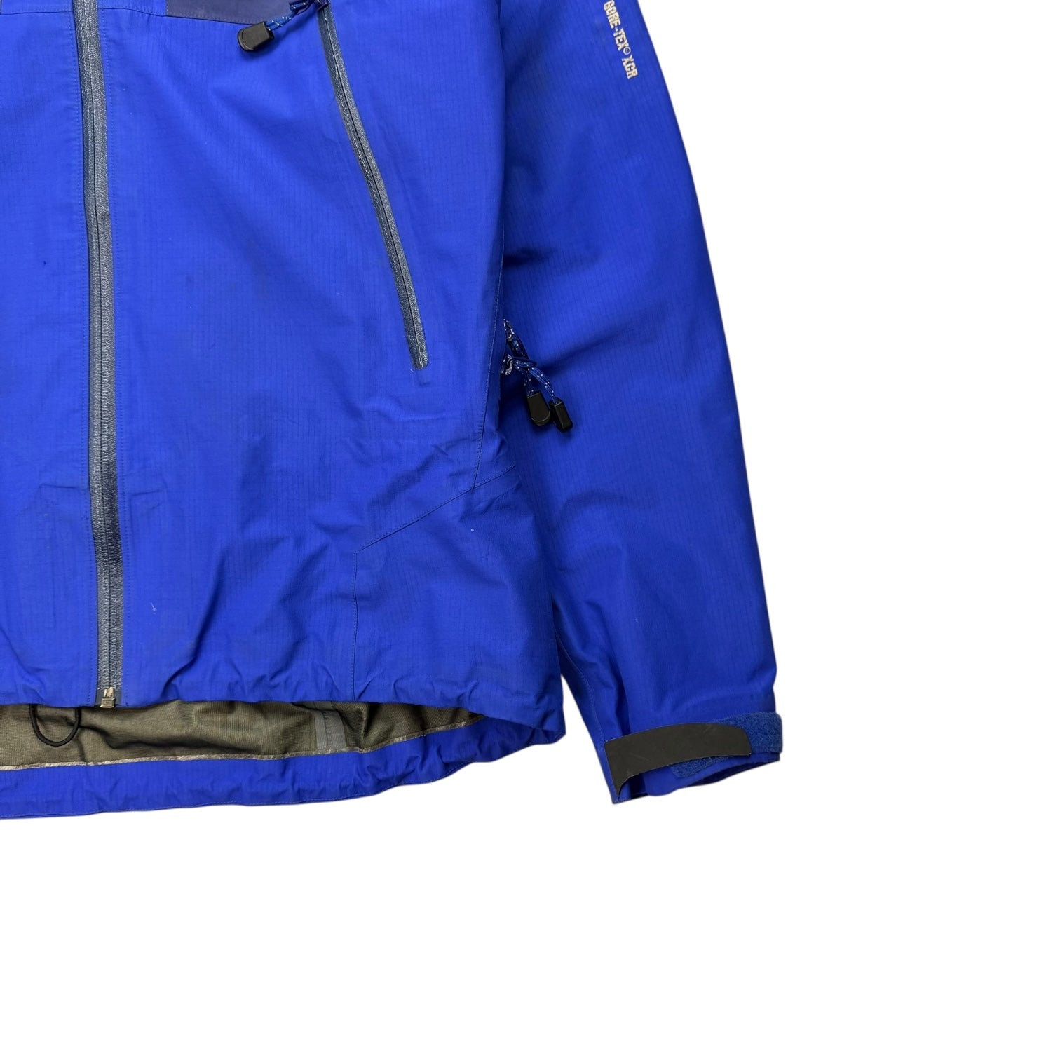 Vintage Arc’teryx Women’s Beta AR Jacket Too Blue