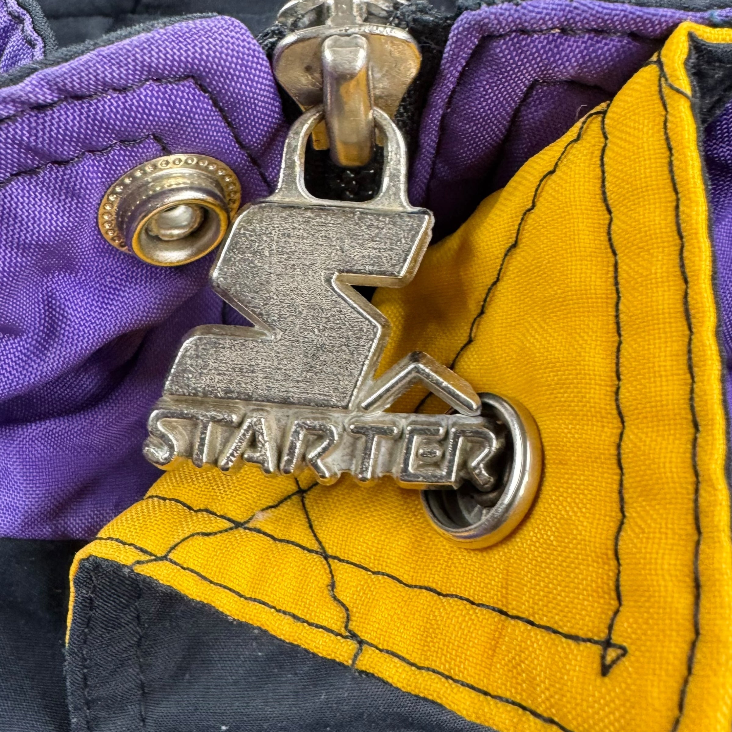 Vintage Starter Minnesota Vikings Nylon Jacket Tricolor
