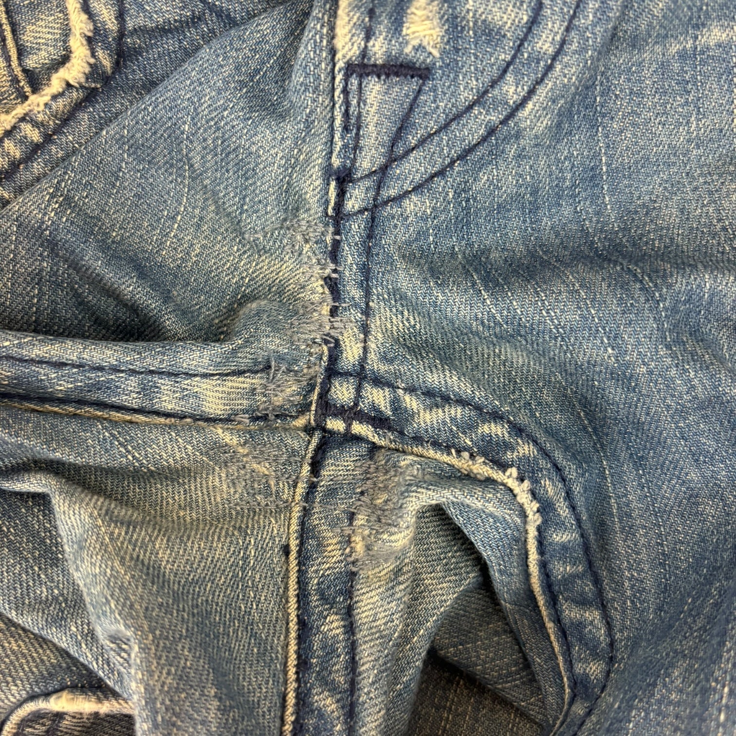 Vintage Y2K Evisu Monogram Seagull Denim Pant Medium Wash