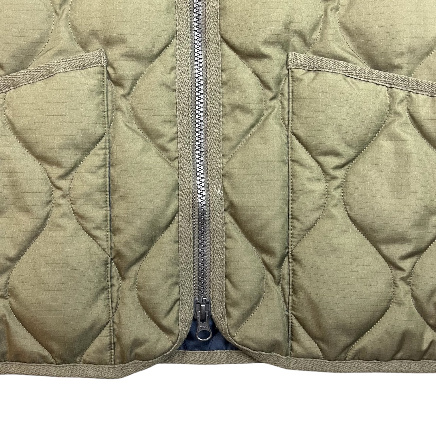 Taion Military V Neck Vest Green