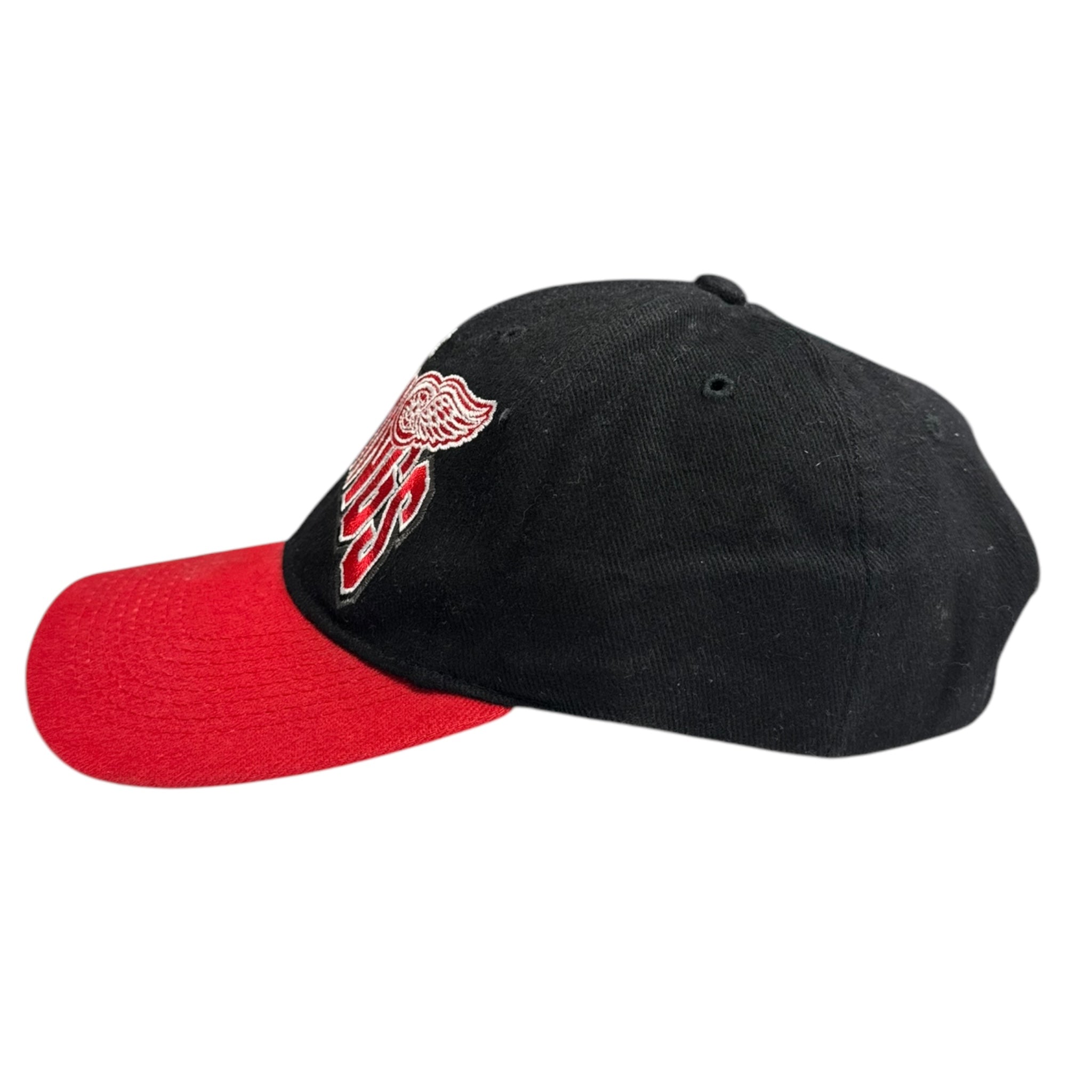 Vintage Detroit Red Wings Arc Logo Starter Hat