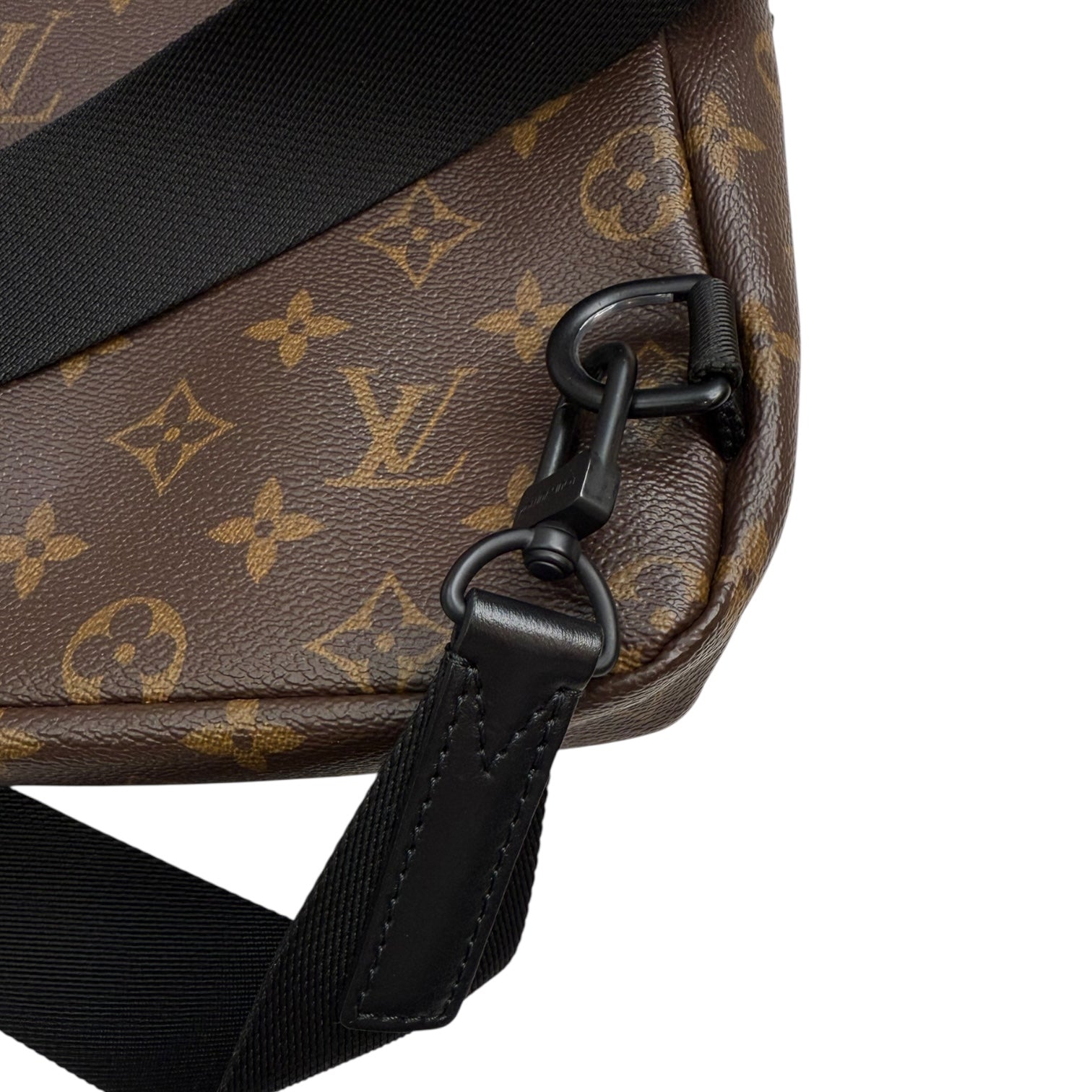 Louis Vuitton Monogram Avenue Sling Bag