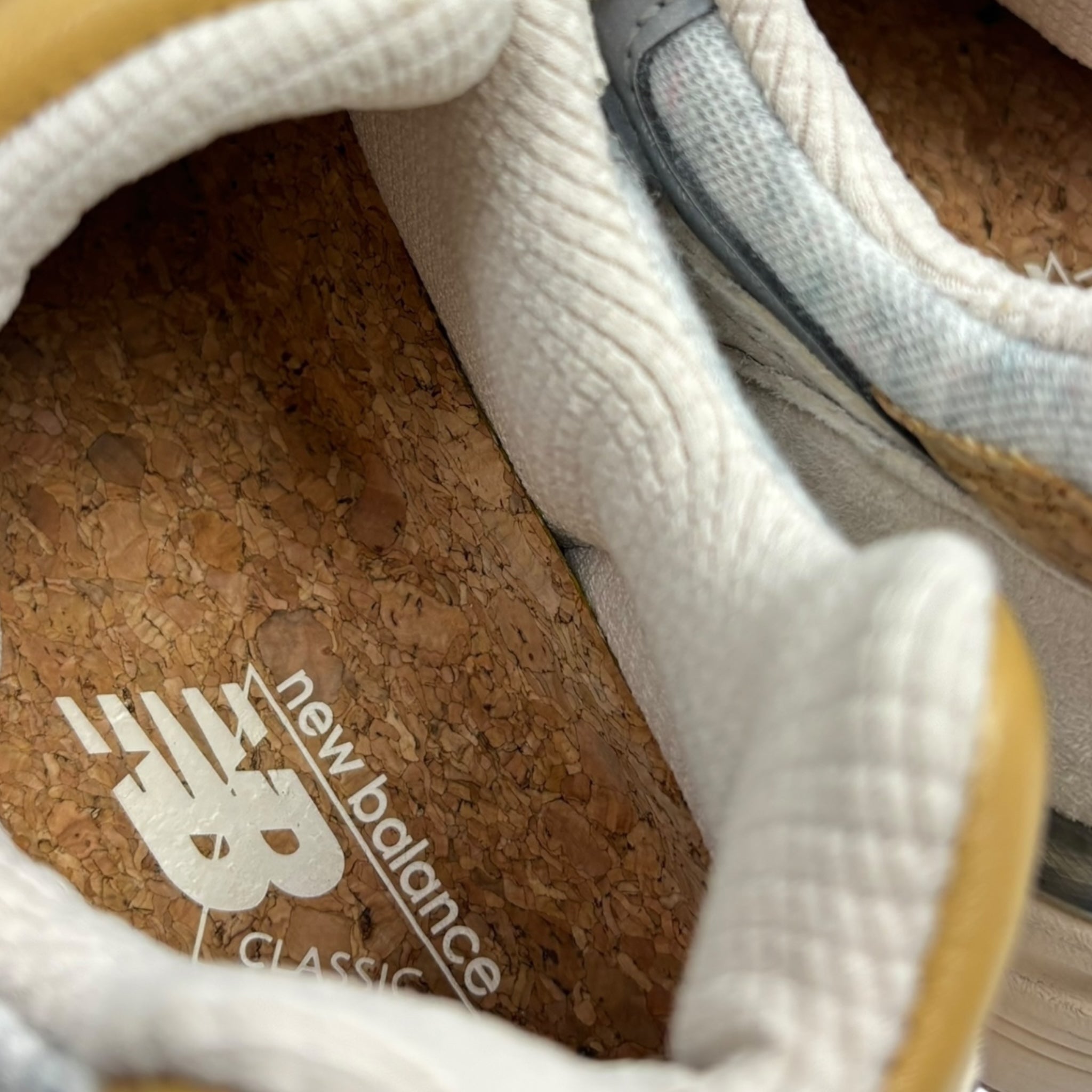 New Balance 992 Raw Silk (W) (Used)