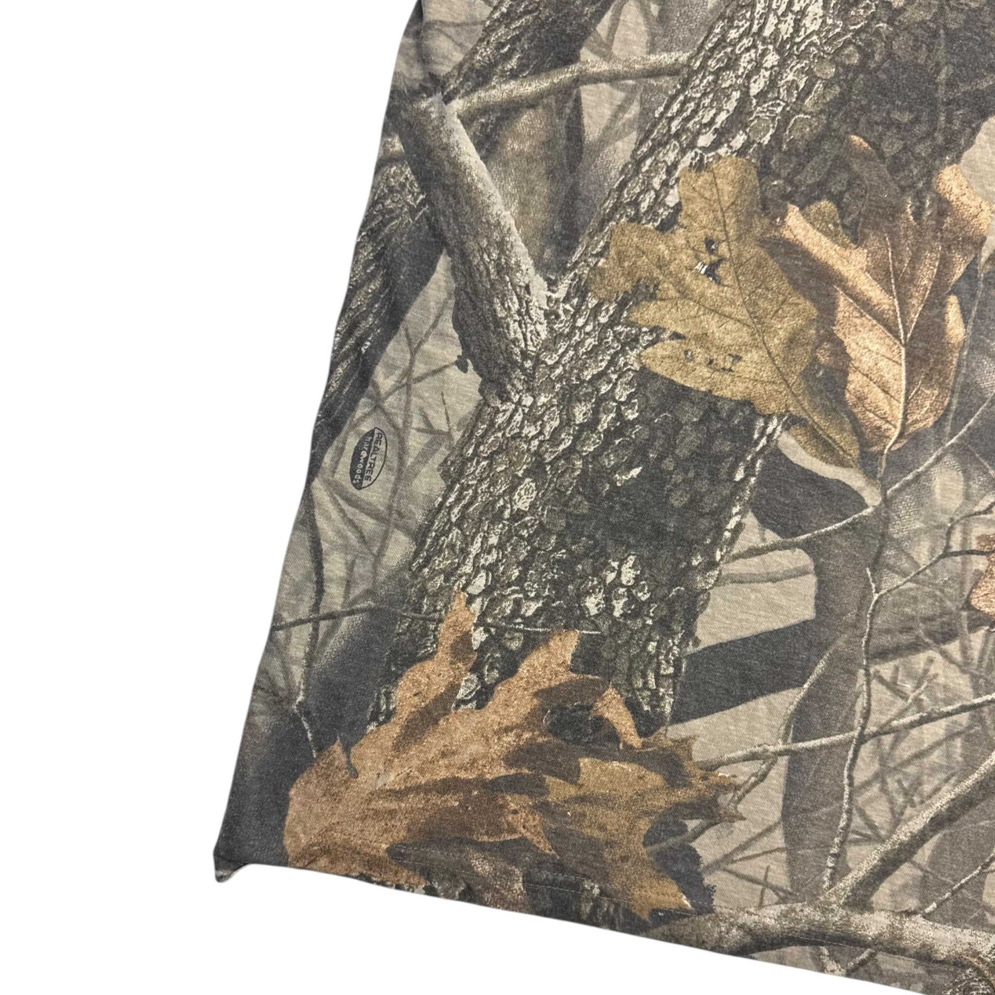 Vintage Realtree x Winchester Camo Pocket T-Shirt