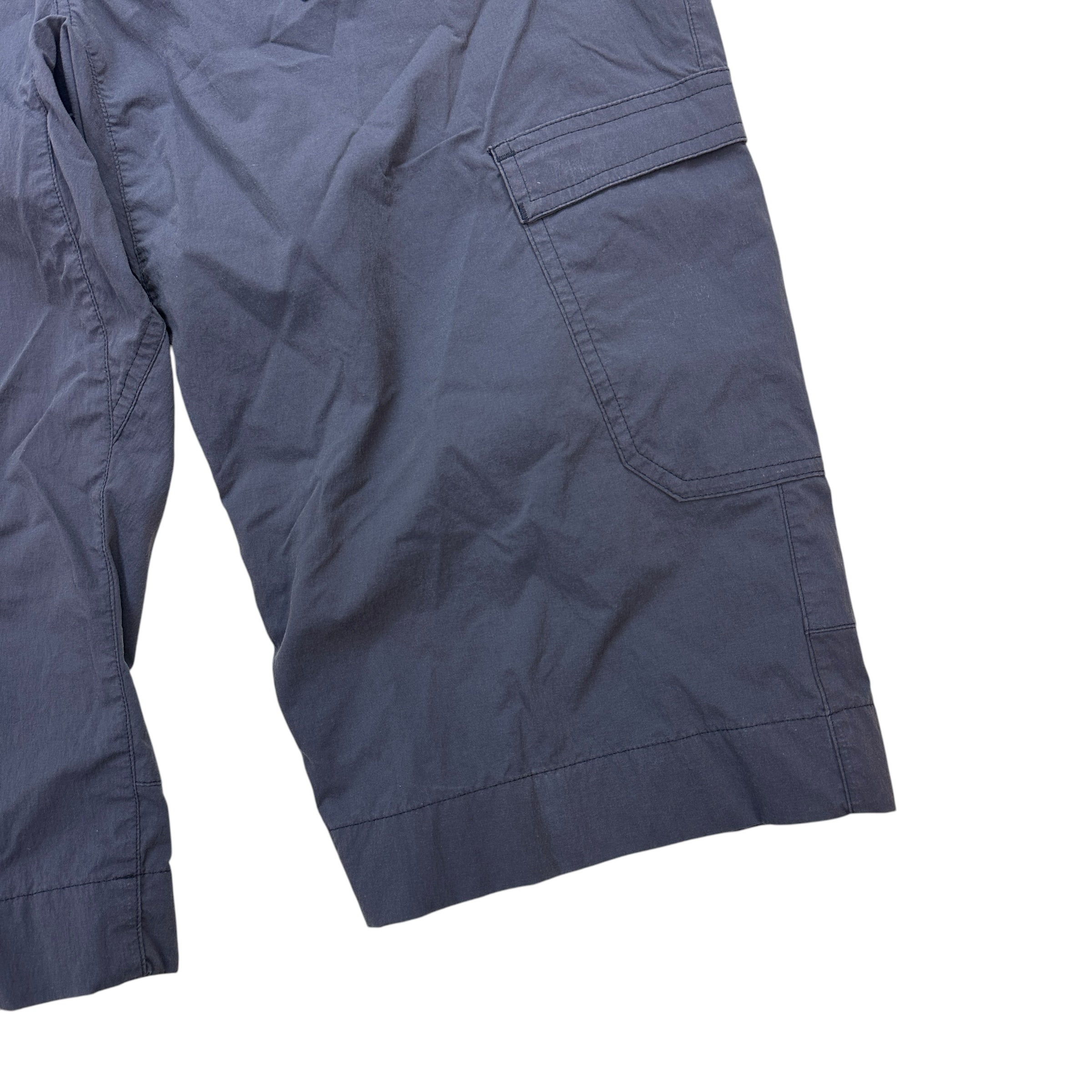 Arc’teryx Women’s Shorts Navy Blue