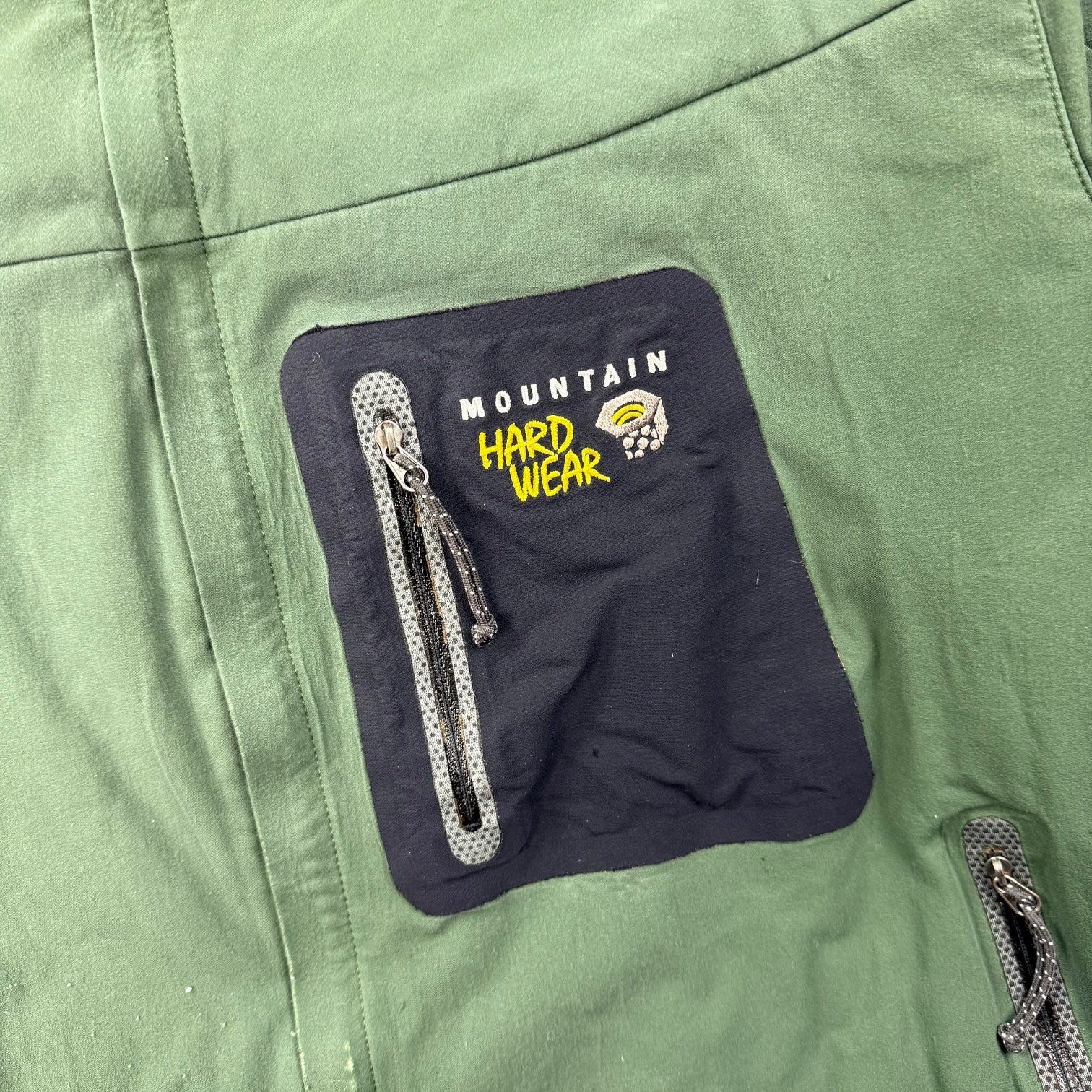 Vintage Mountain Hard Wear Soft Shell Jacket Green