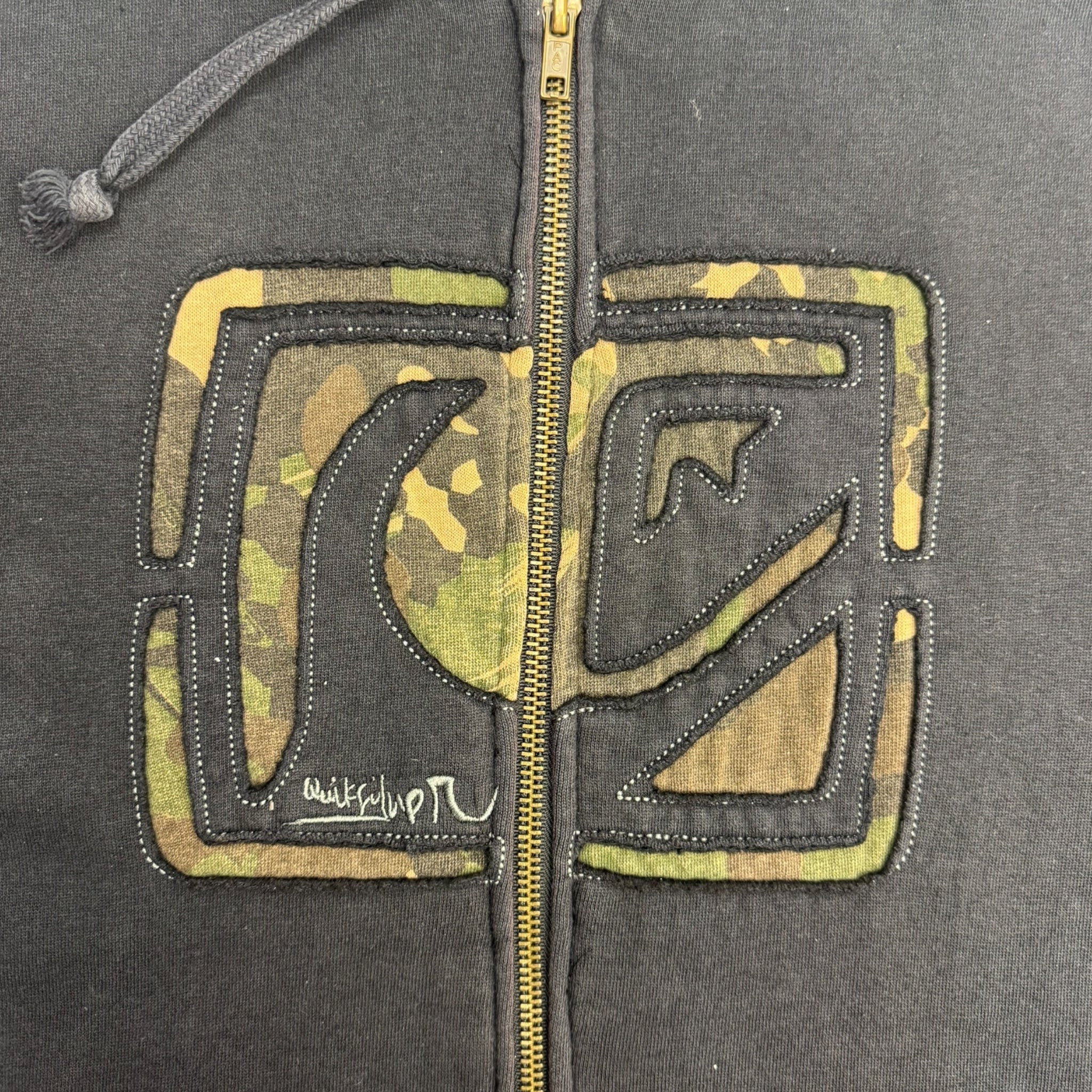 Vintage Y2K Quiksilver Camo Logo Zip Hoodie