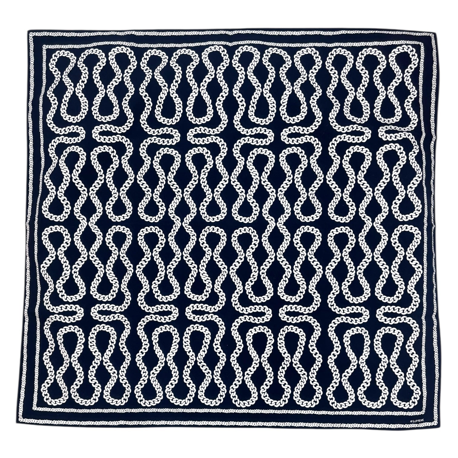 Supreme 2002 Squiggle Print Chain Bandana White/Navy