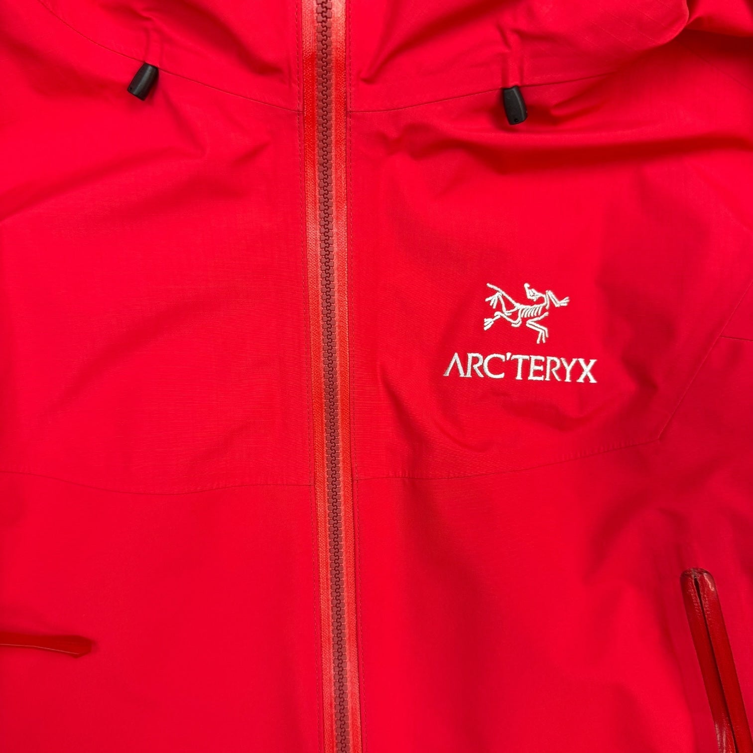 Arc’teryx Women’s Beta AR Jacket Red