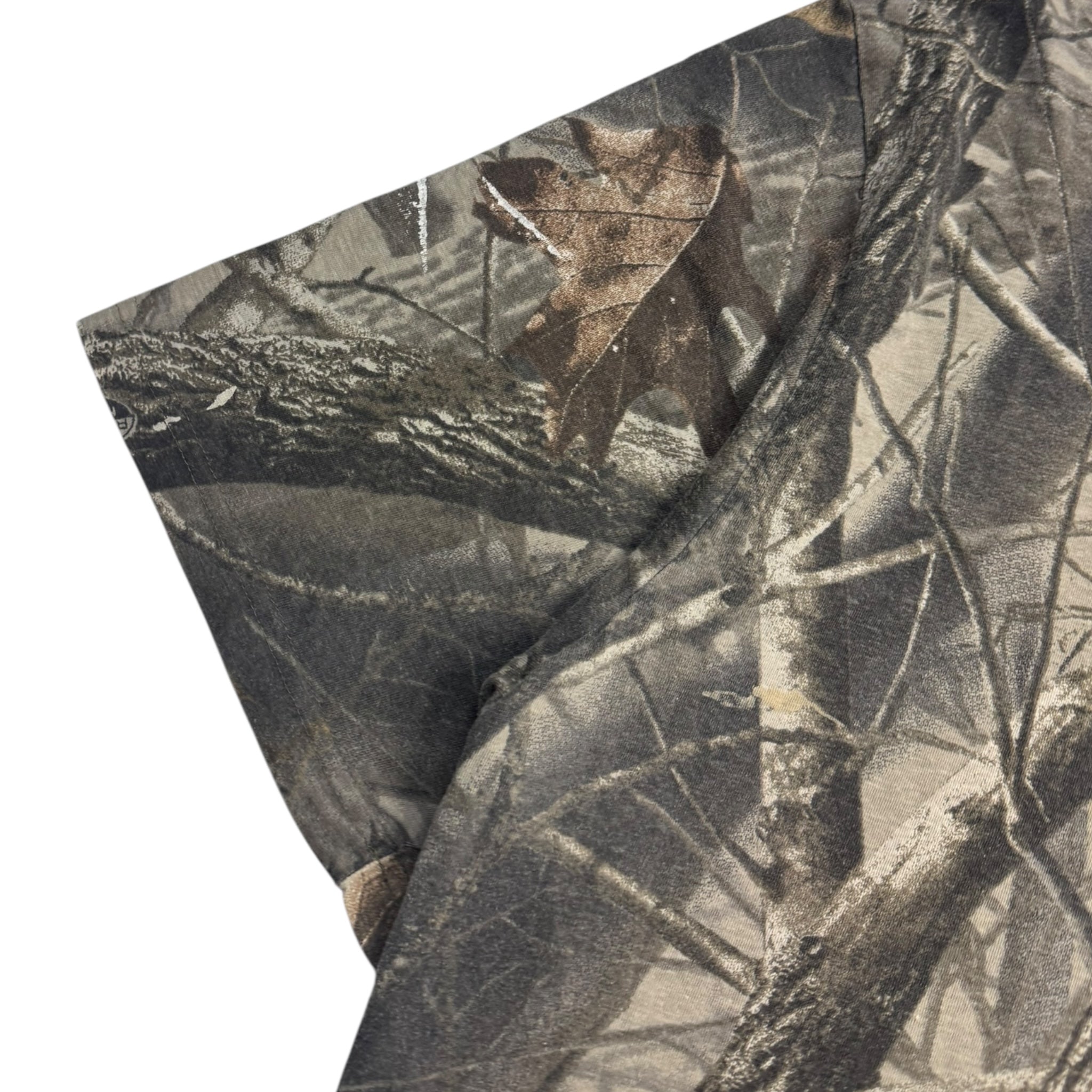 Vintage Realtree x Winchester Camo Pocket T-Shirt