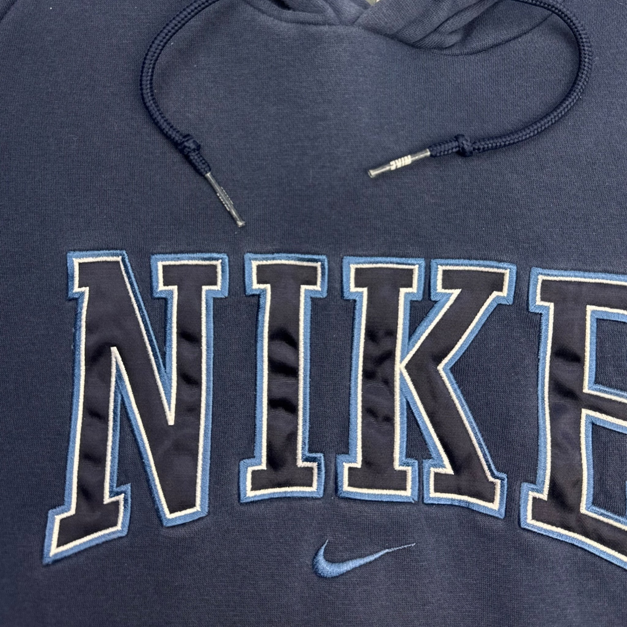 Vintage Y2K Nike Center Swoosh T-Shirt