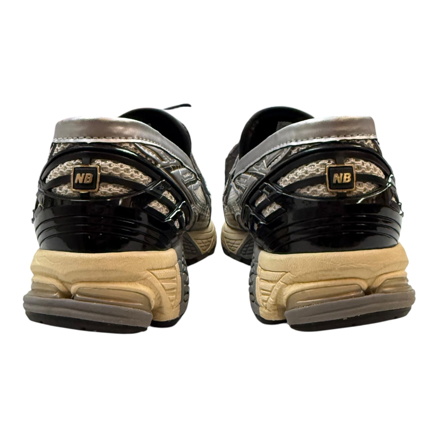New Balance 1906L Silver Metallic Cream (Used)