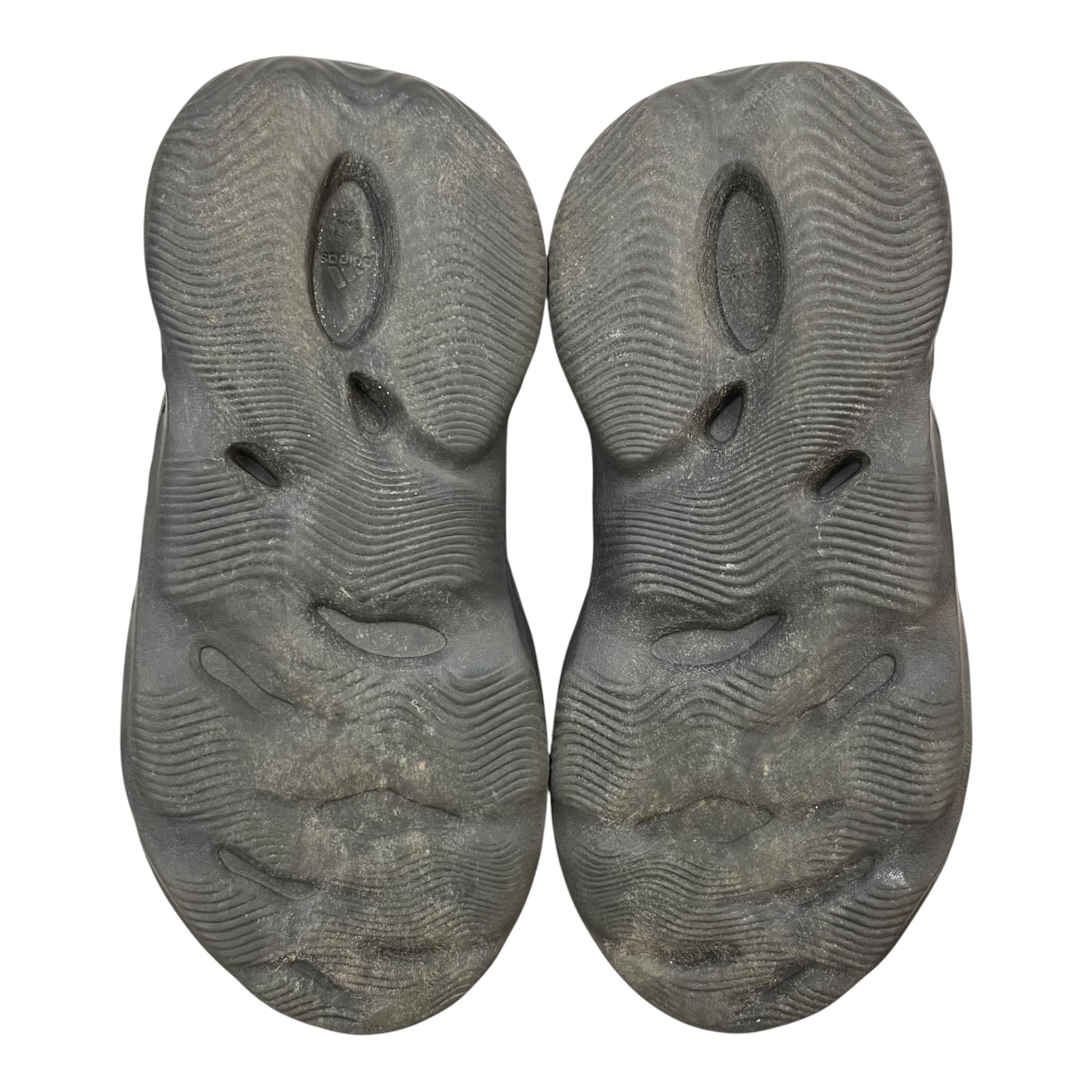 Yeezy Foam RNR Carbon (Used)