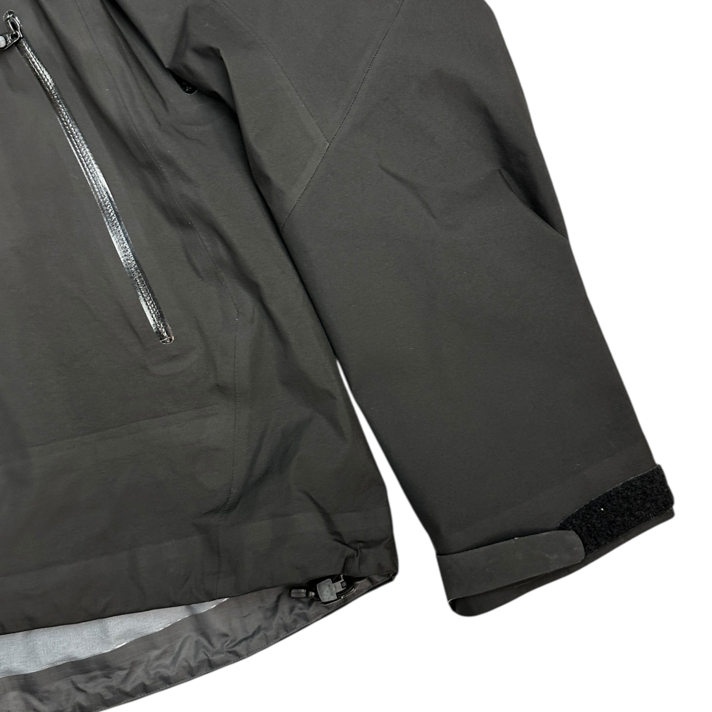 Arc’teryx Women’s Beta AR Jacket Black