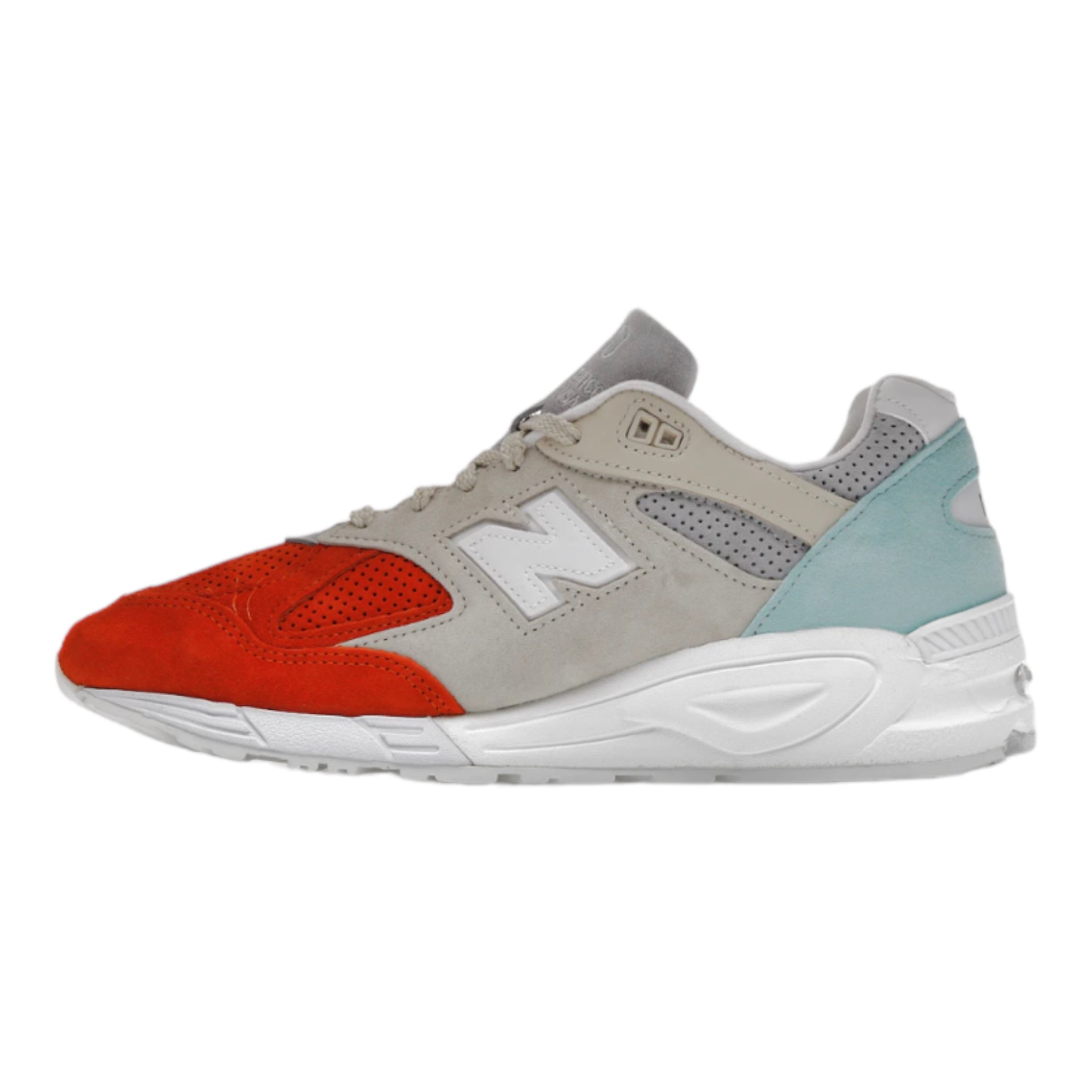 New Balance 990 v2 Kith Cyclades (With Socks)