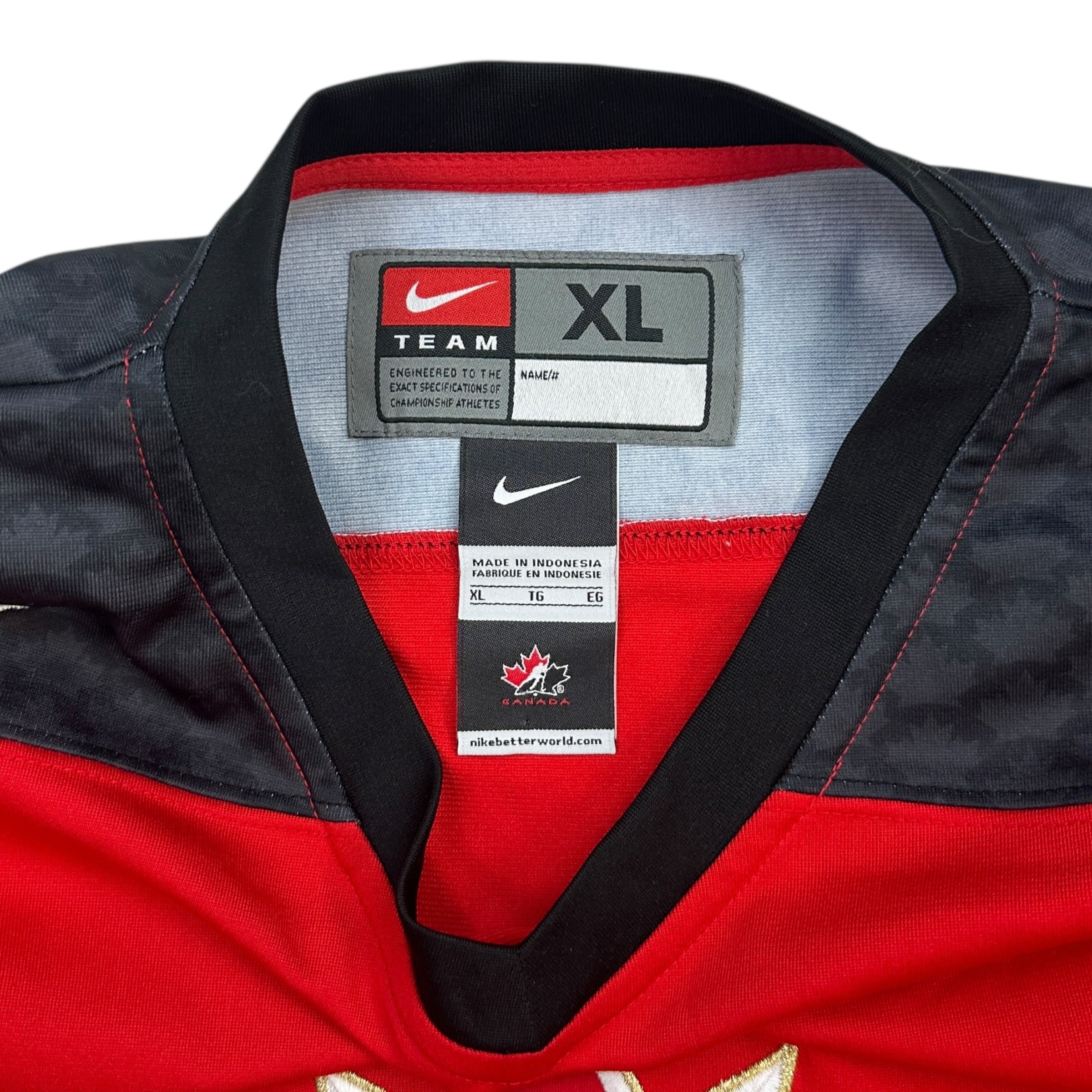 Vintage Nike Womens Team Canada Jersey Red