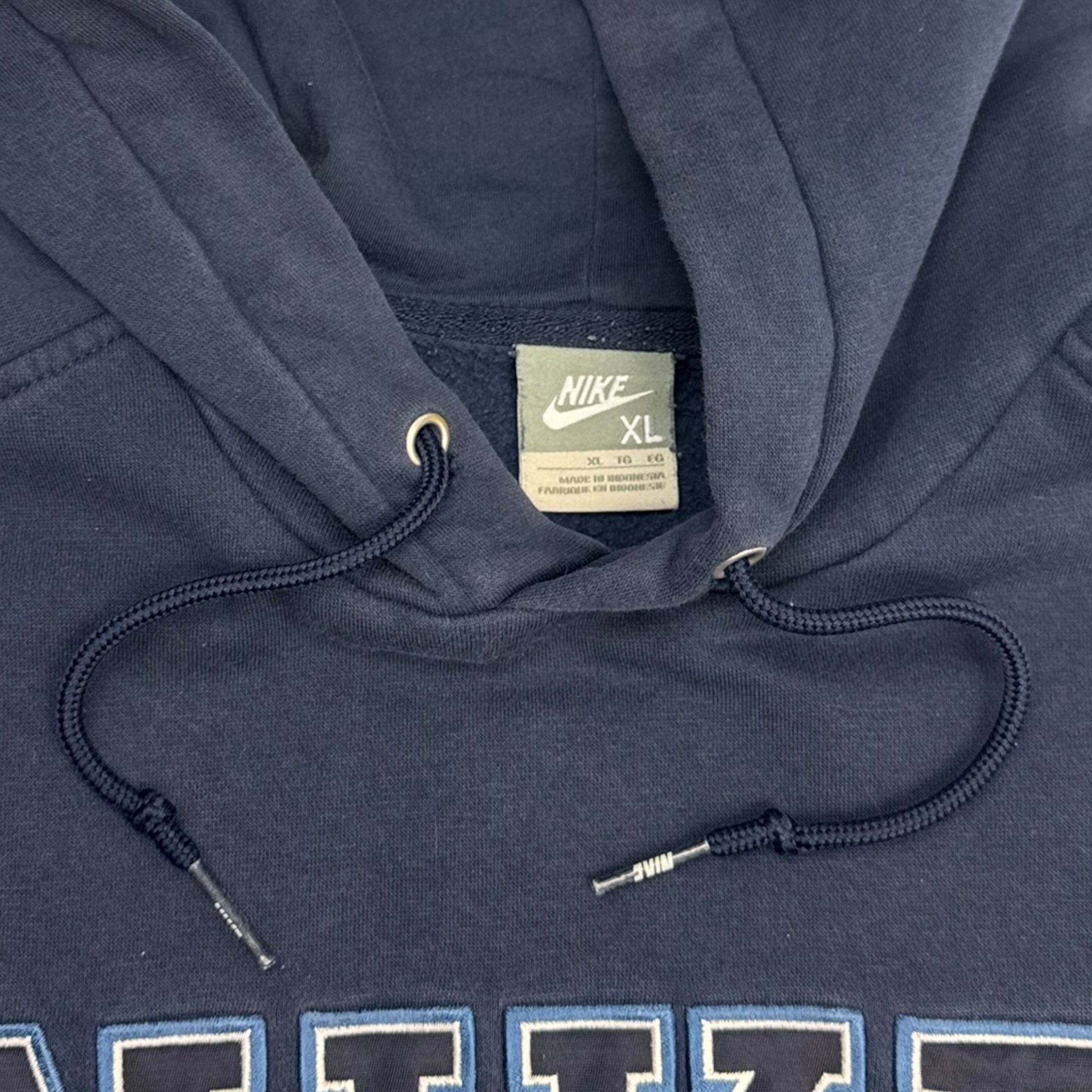 Vintage Y2K Nike Center Swoosh T-Shirt