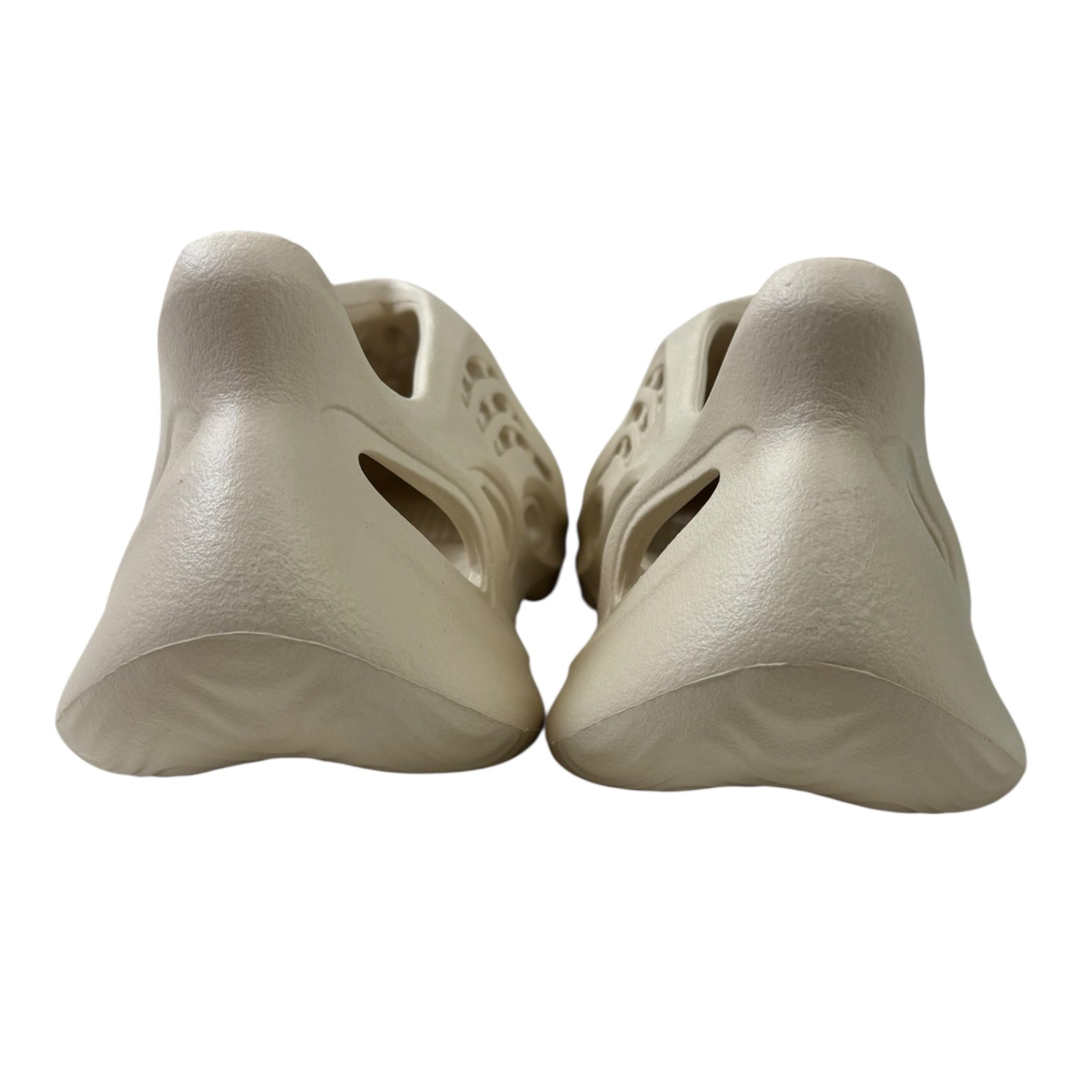 Yeezy Foam RNR Sand (Used)