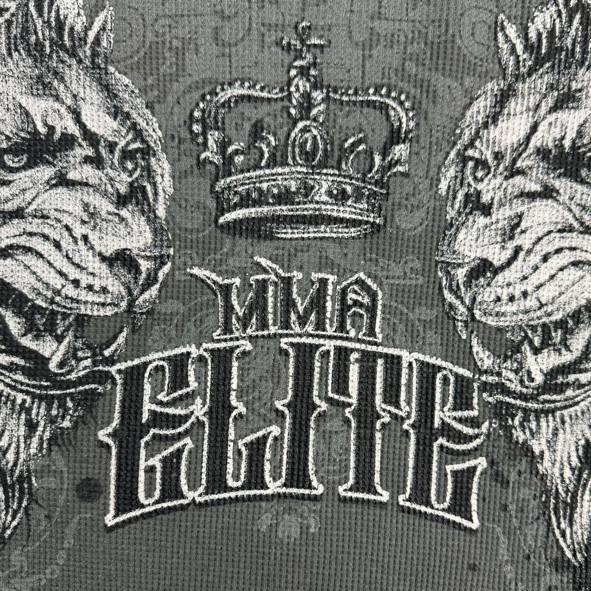 Vintage Y2K MMA Elite Lions & Crown Thermal L/S T-Shirt