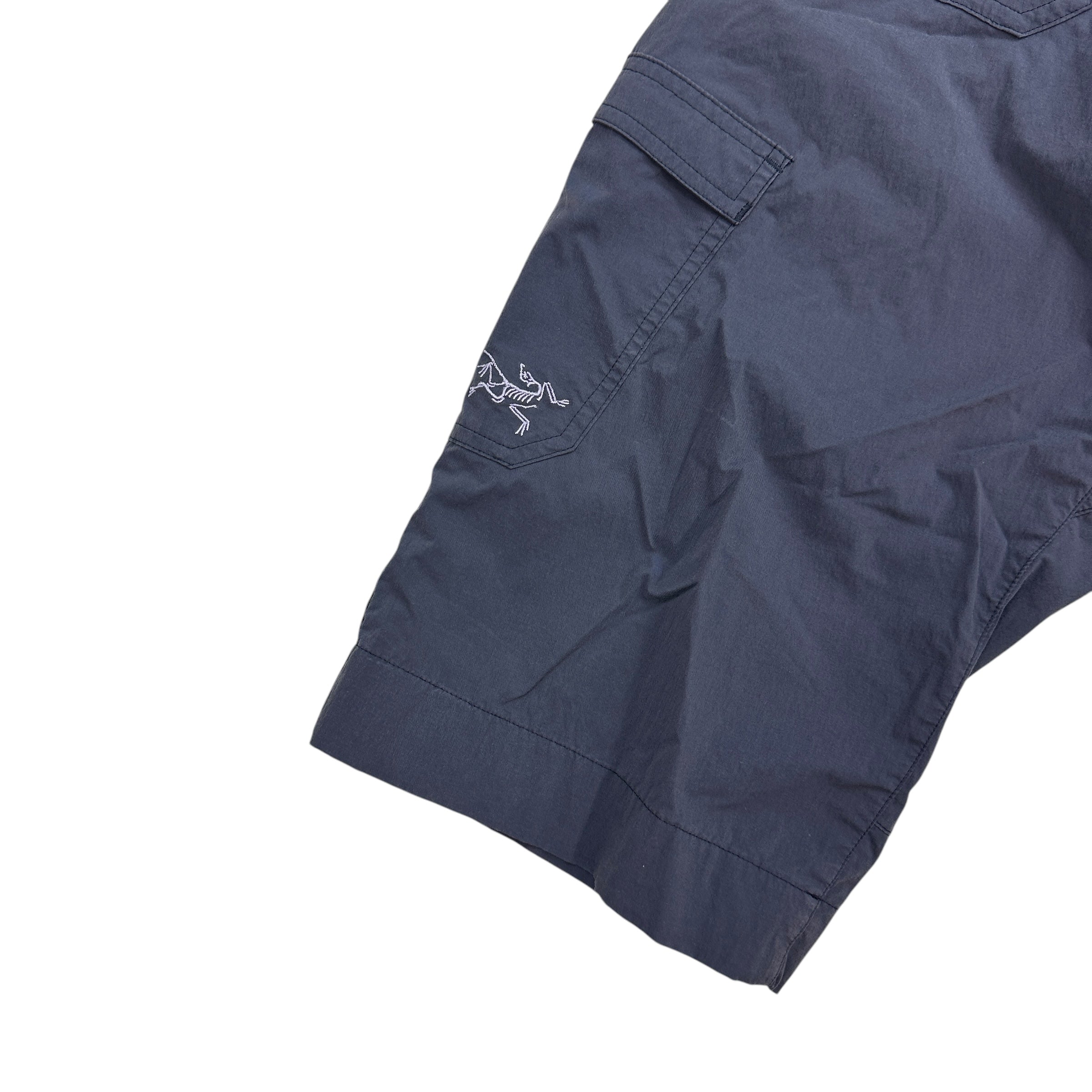 Arc’teryx Women’s Shorts Navy Blue