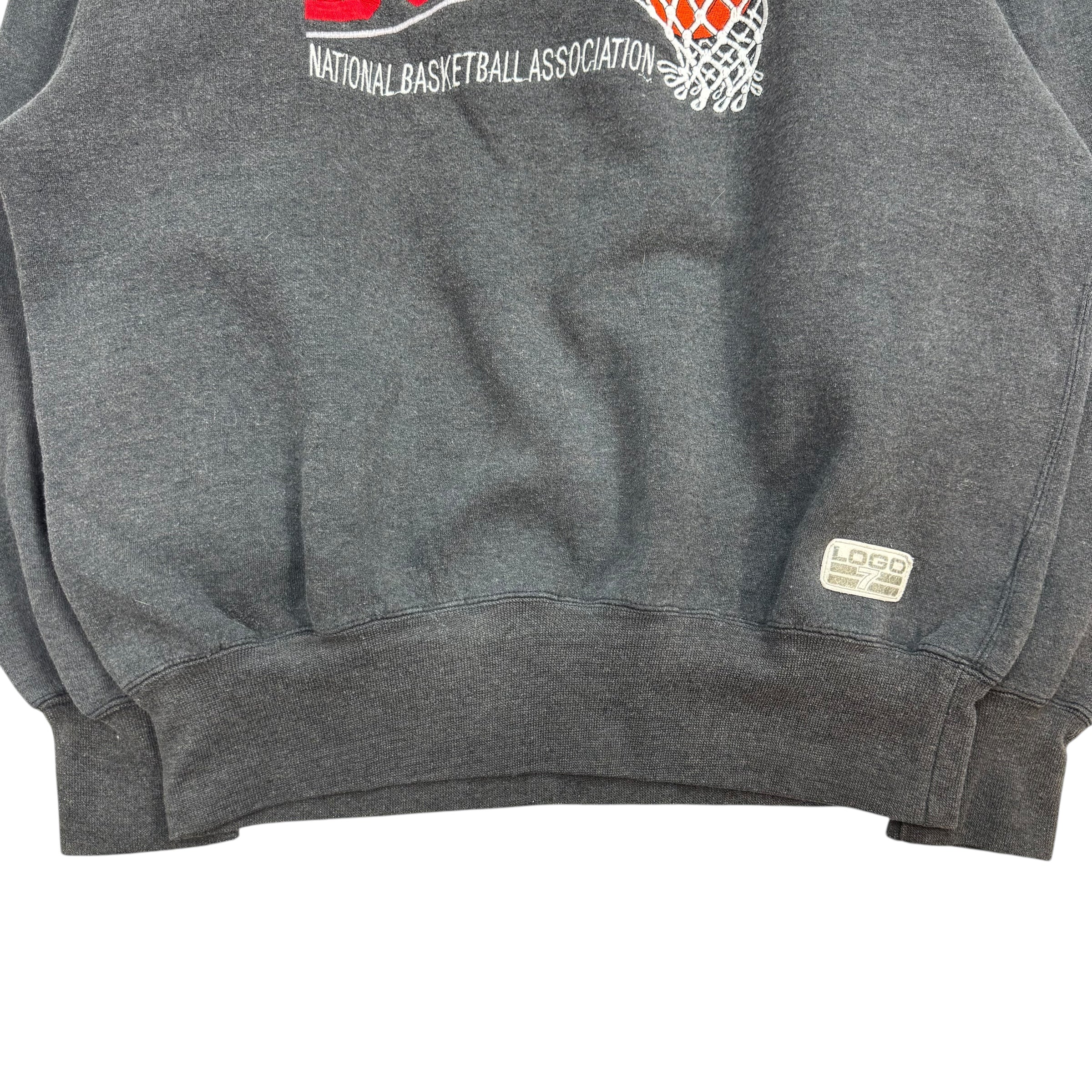 Vintage Logo 7 Chicago Bulls Crewneck Faded Grey