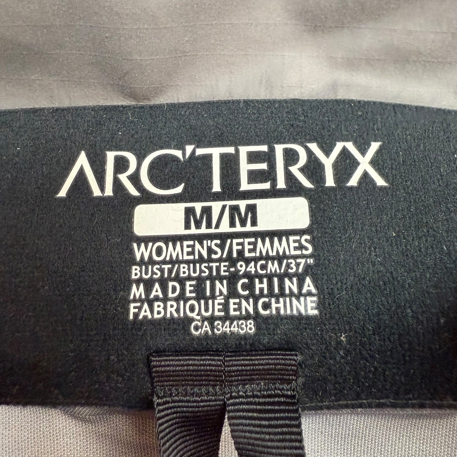 Arc’teryx Women’s Beta AR Jacket Red