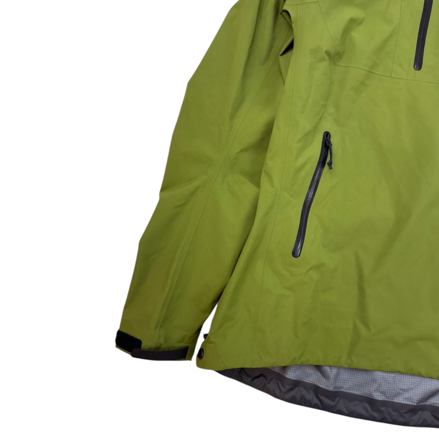 Arc’teryx Alpha Pullover Women’s Sample Jacket