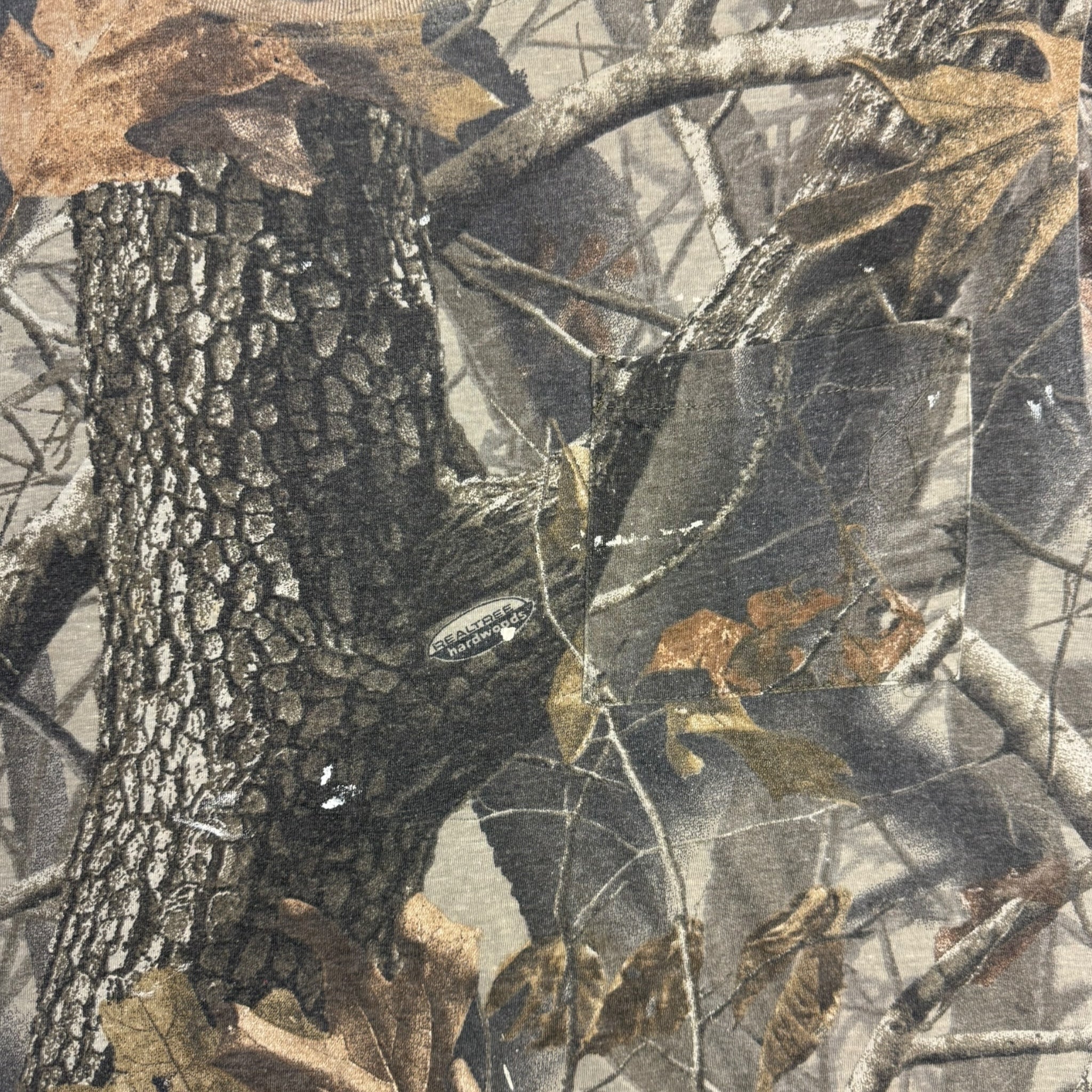 Vintage Realtree x Winchester Camo Pocket T-Shirt