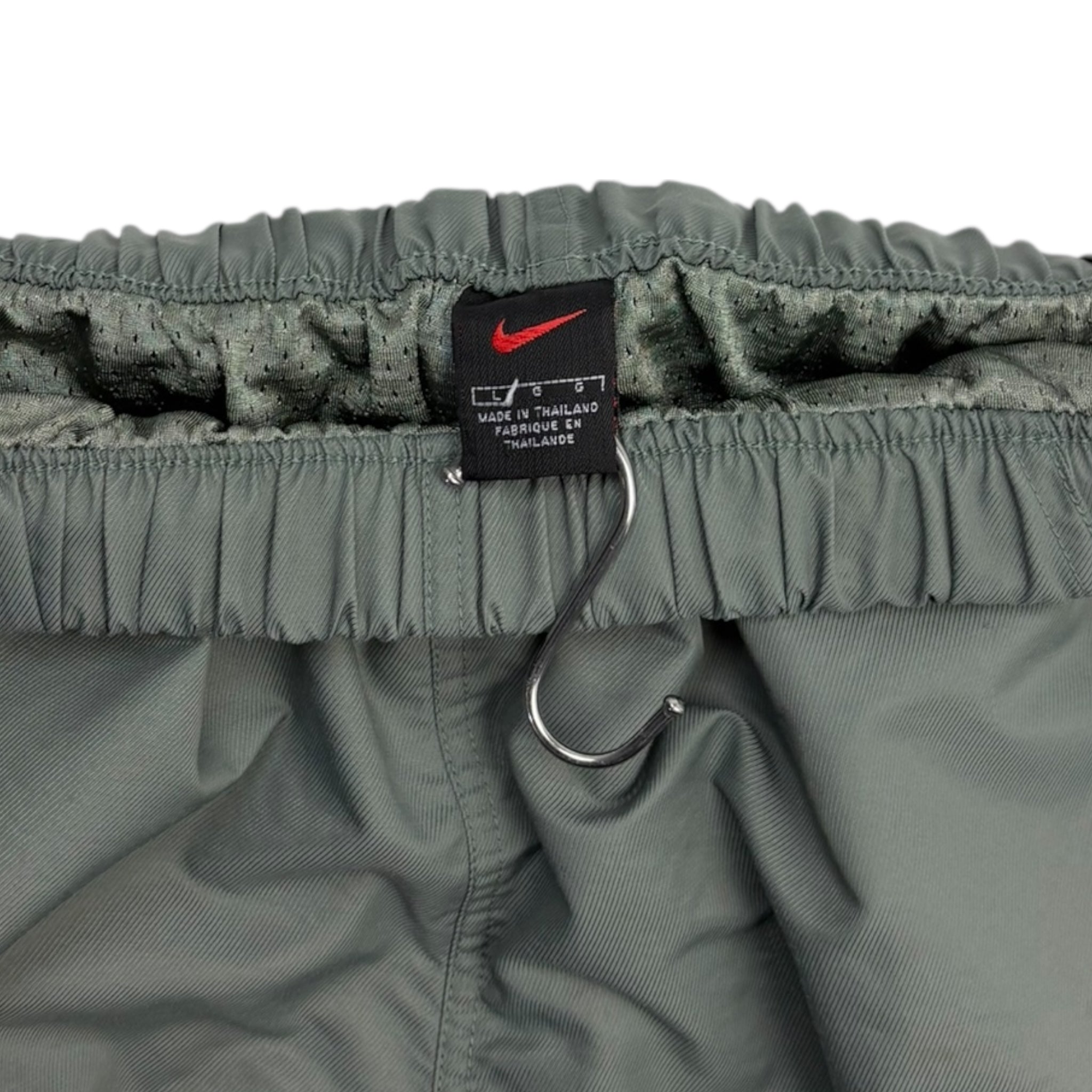 Vintage Y2K Nike Nylon Cargo Pocket Bottom