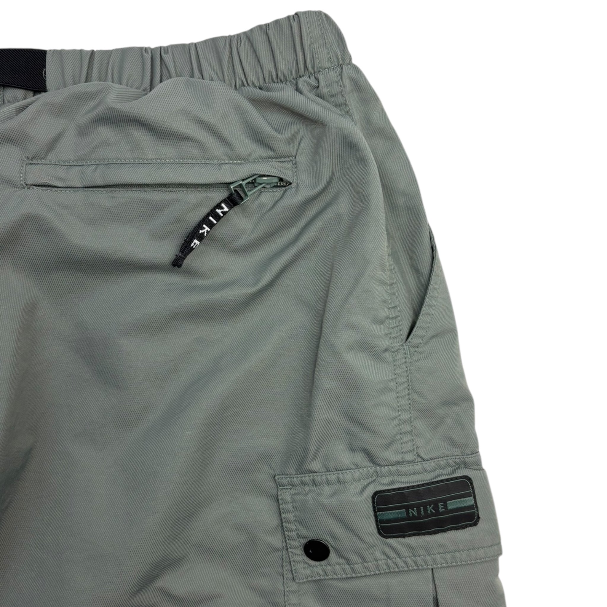 Vintage Y2K Nike Nylon Cargo Pocket Bottom