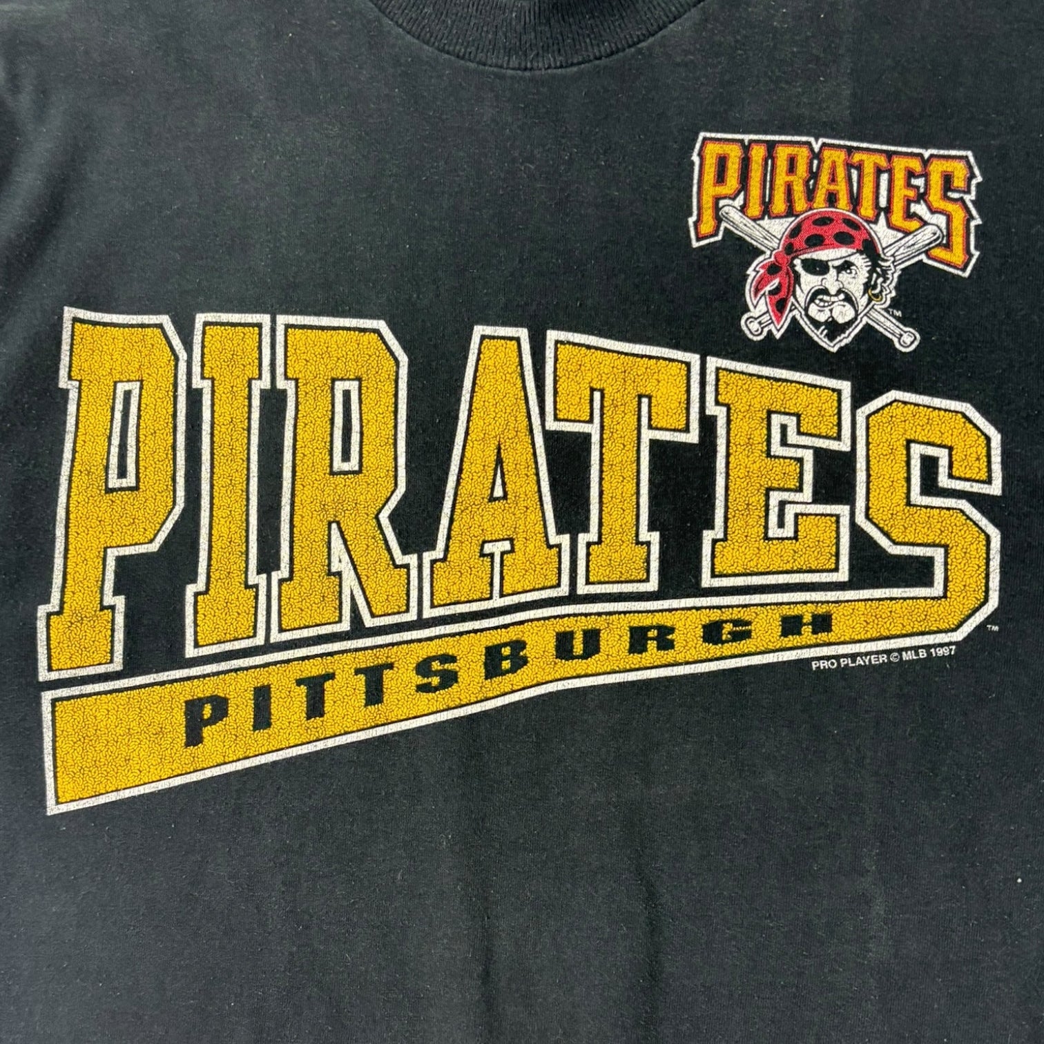 Vintage 1997 Pittsburg Pirates Pro Player T-Shirt Black
