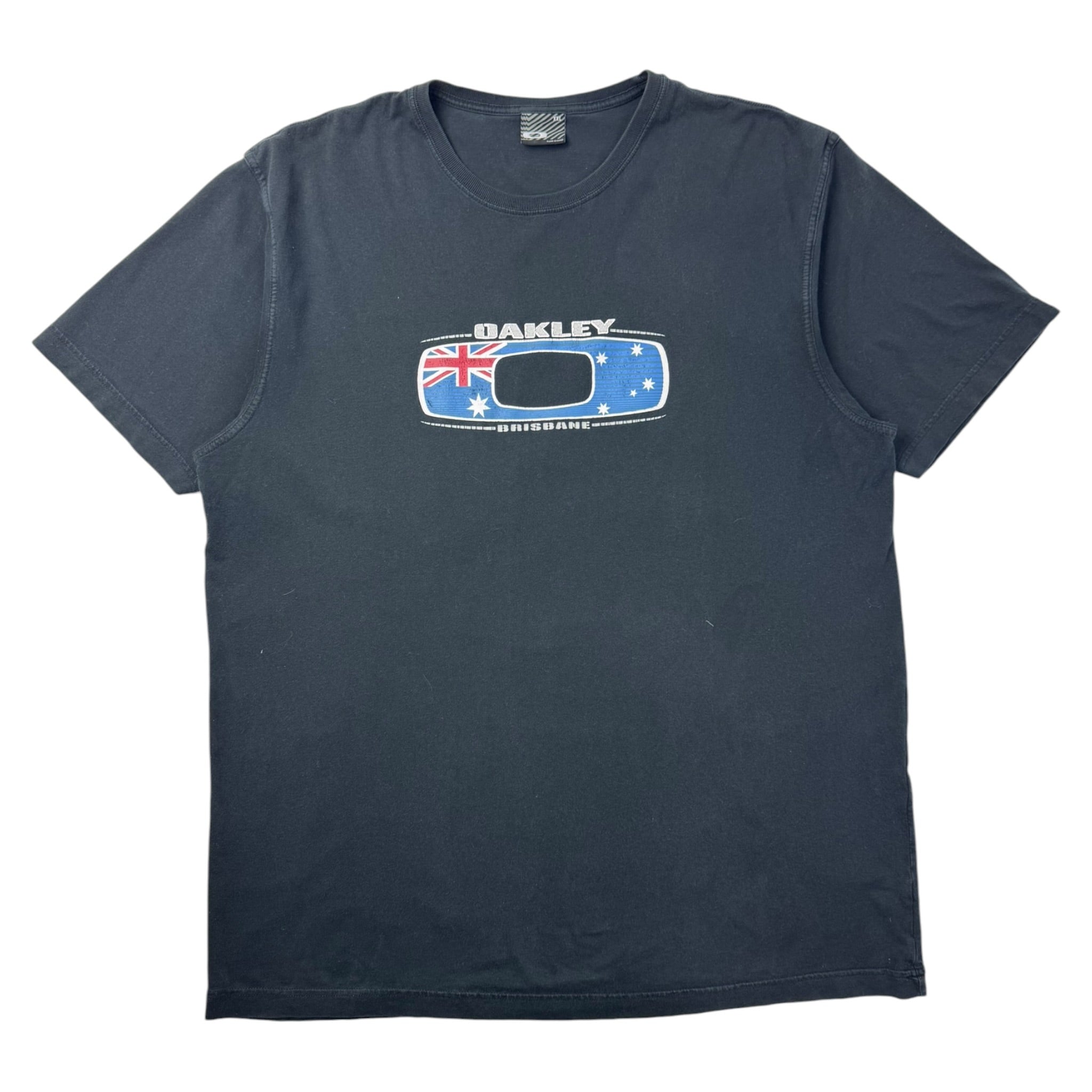 Vintage Y2K Oakley Brisbane Center Logo T-Shirt Black