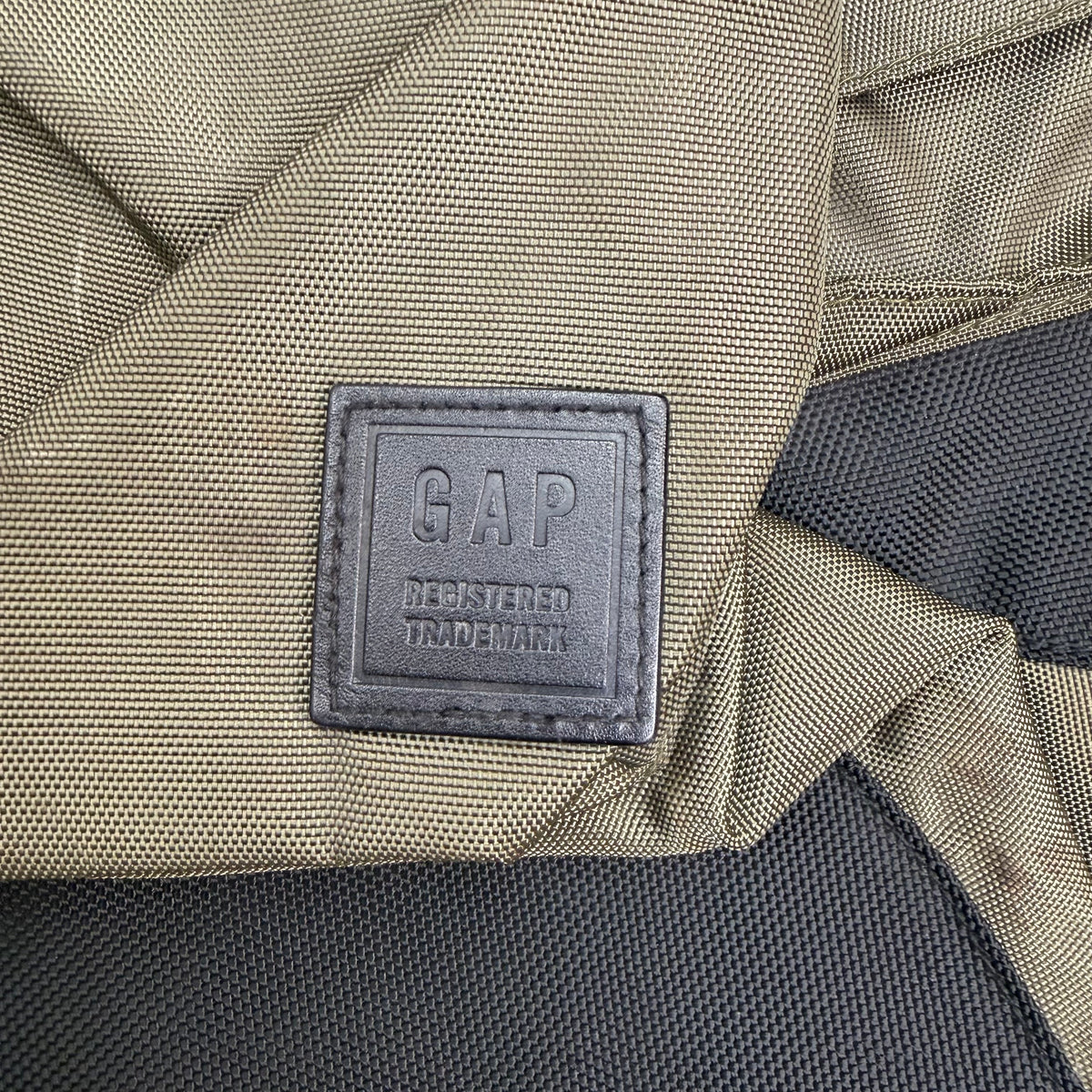 Gap Utility Multi Pocket Sling Bag Green