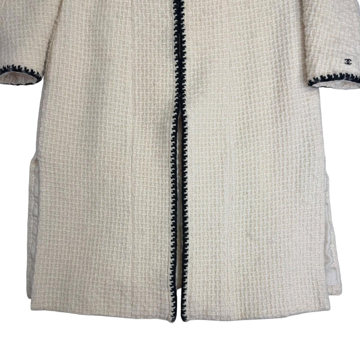 (W) Fall 2000 Chanel Wool Blanket Stitched Zip Up Coat Cream