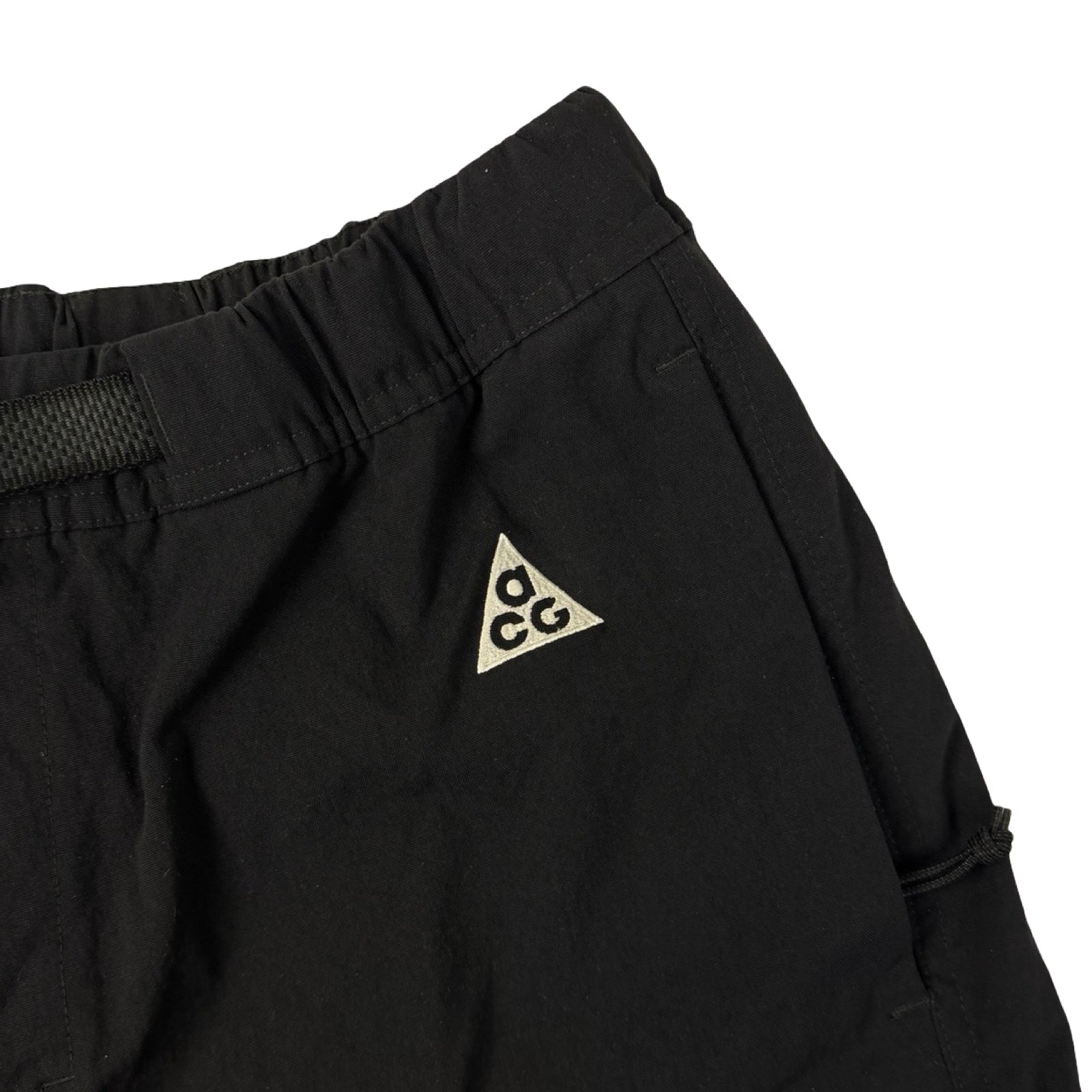 Nike ACG Embroidered Logo Cargo Shorts Black