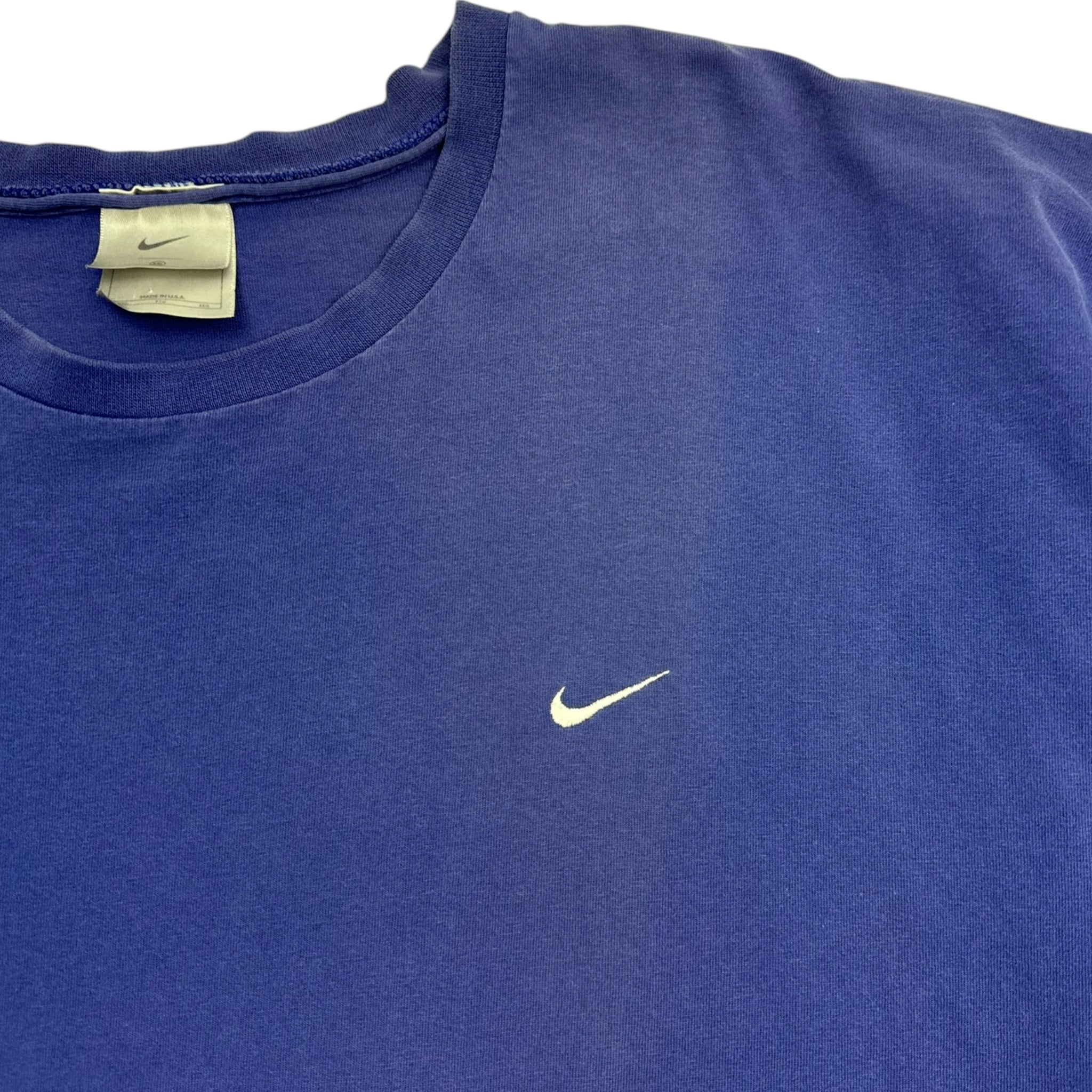 Vintage Nike Pocket Swoosh T-Shirt Purple