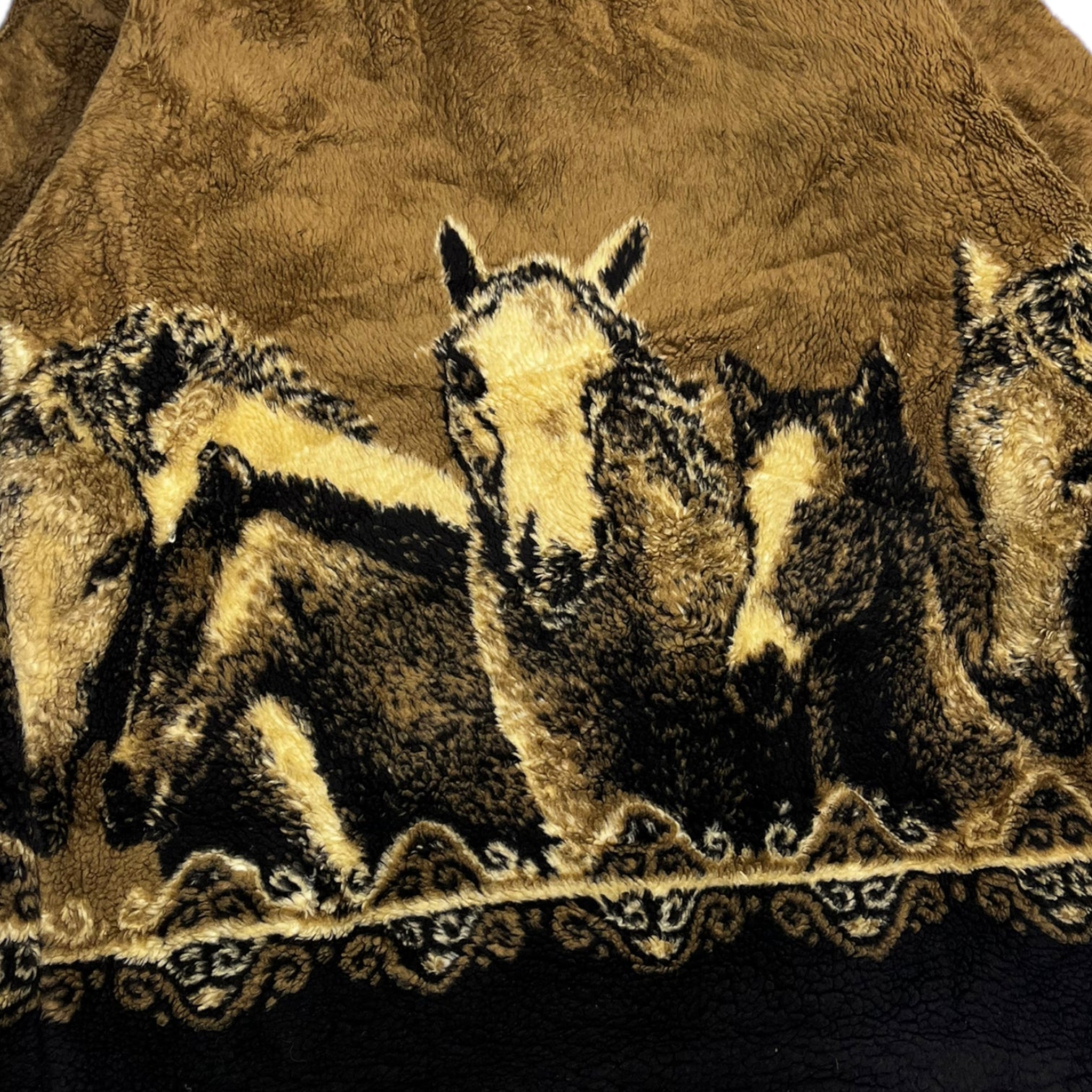 Vintage Wild Horses Nature Fleece Brown