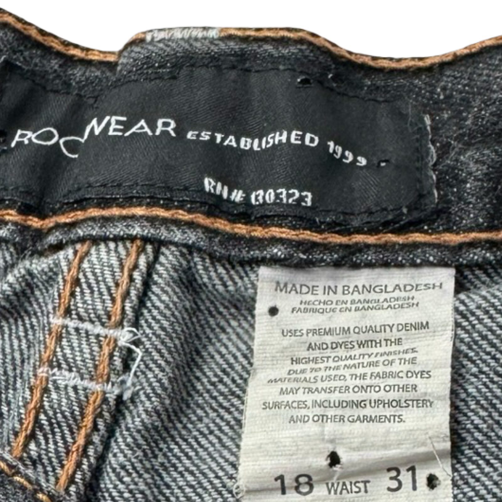 Vintage Y2K Rocawear R Butt Pocket Jorts