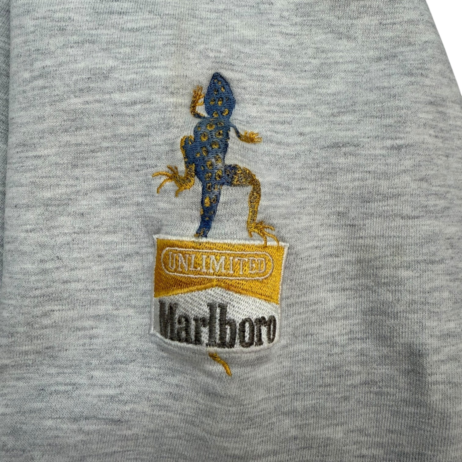 Vintage Marlboro Gold Crewneck Grey