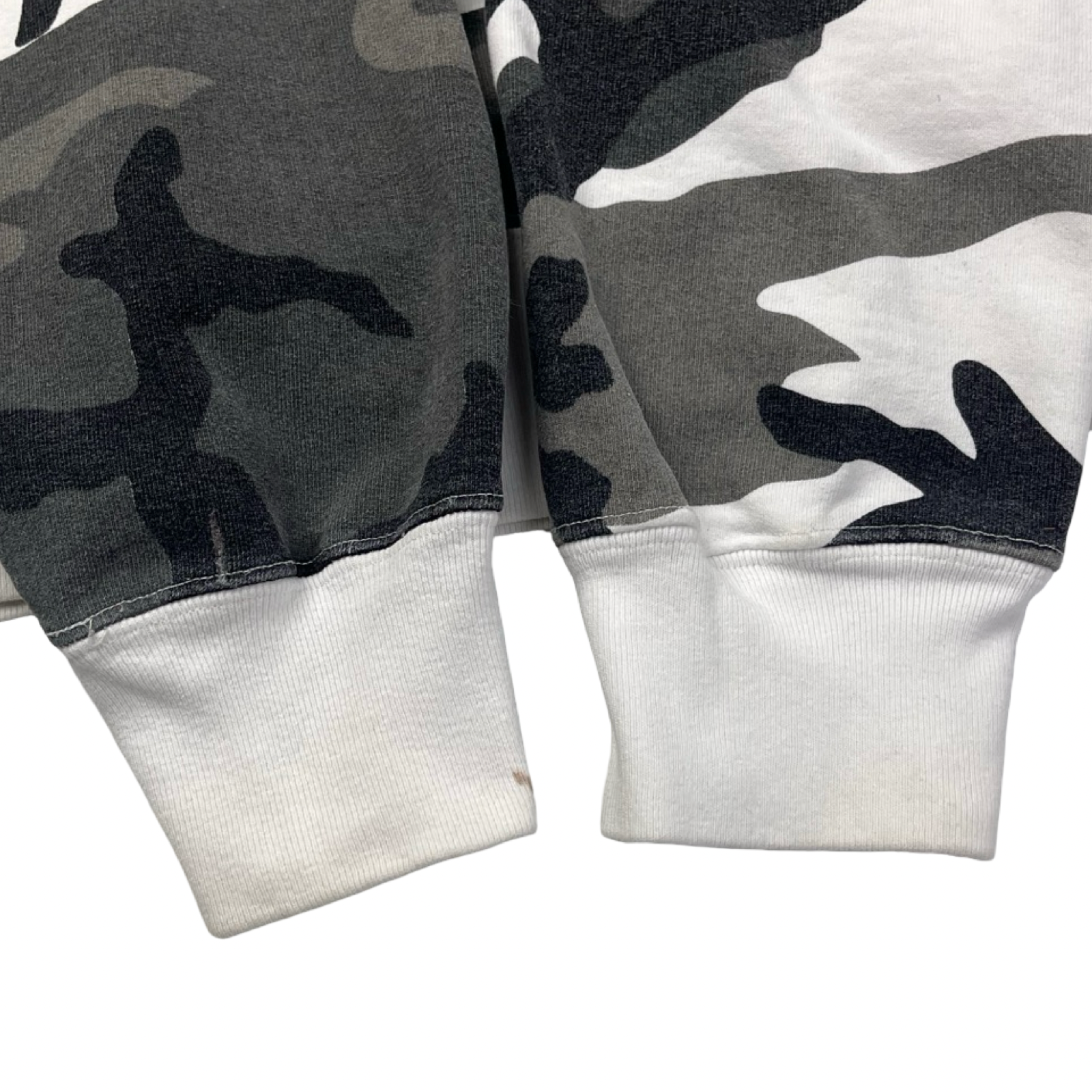 Supreme Flags Patch Snow Camo Pullover Hoodie