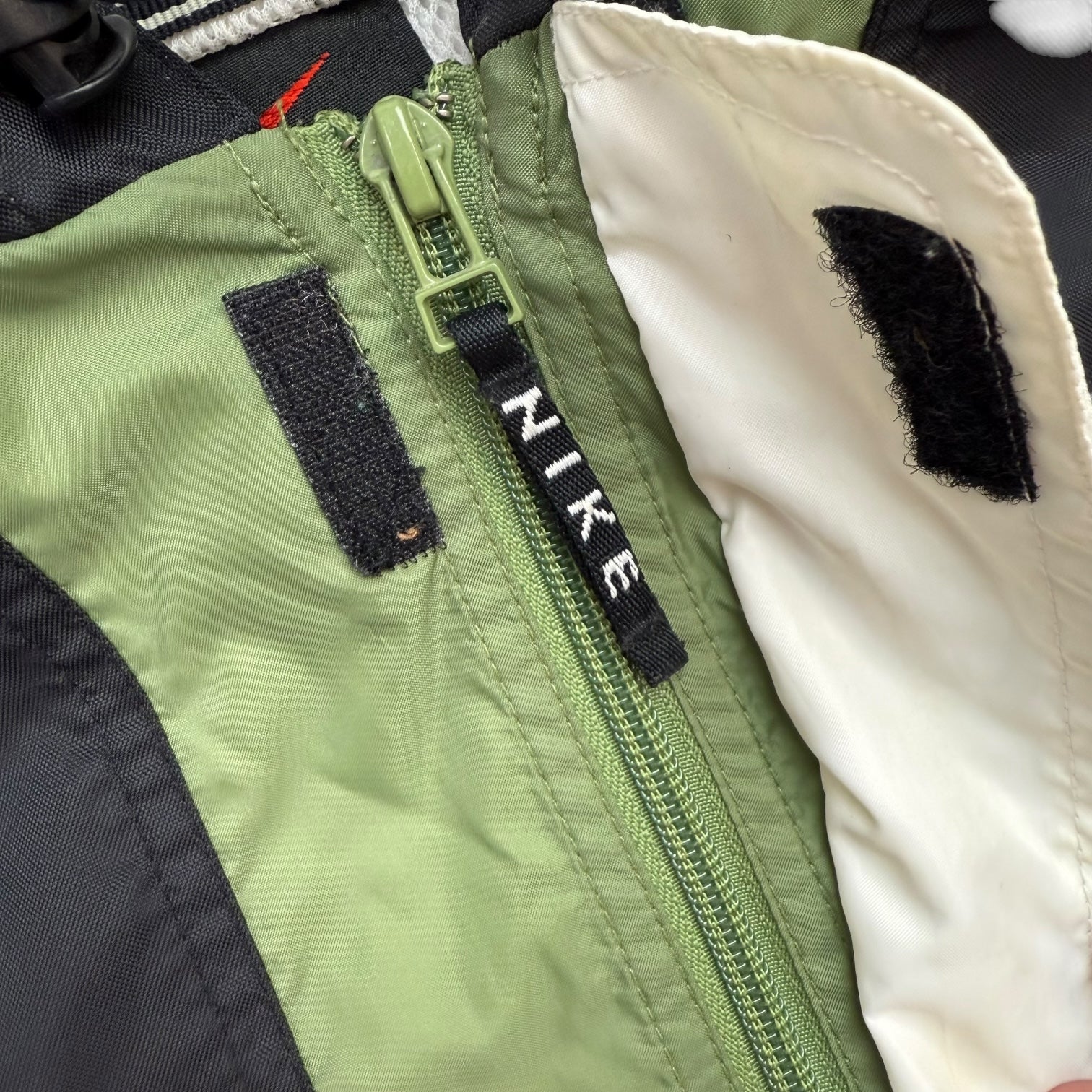 Vintage Nike Quarter Zip Windbreaker Black/Green