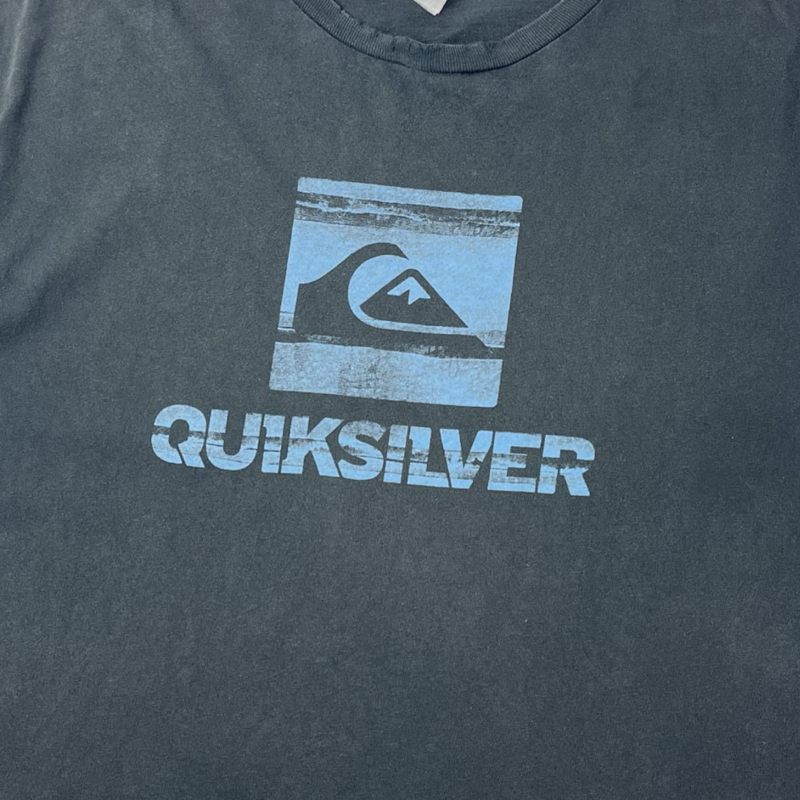 Vintage Y2K Quiksilver Classic LogonT-Shirt