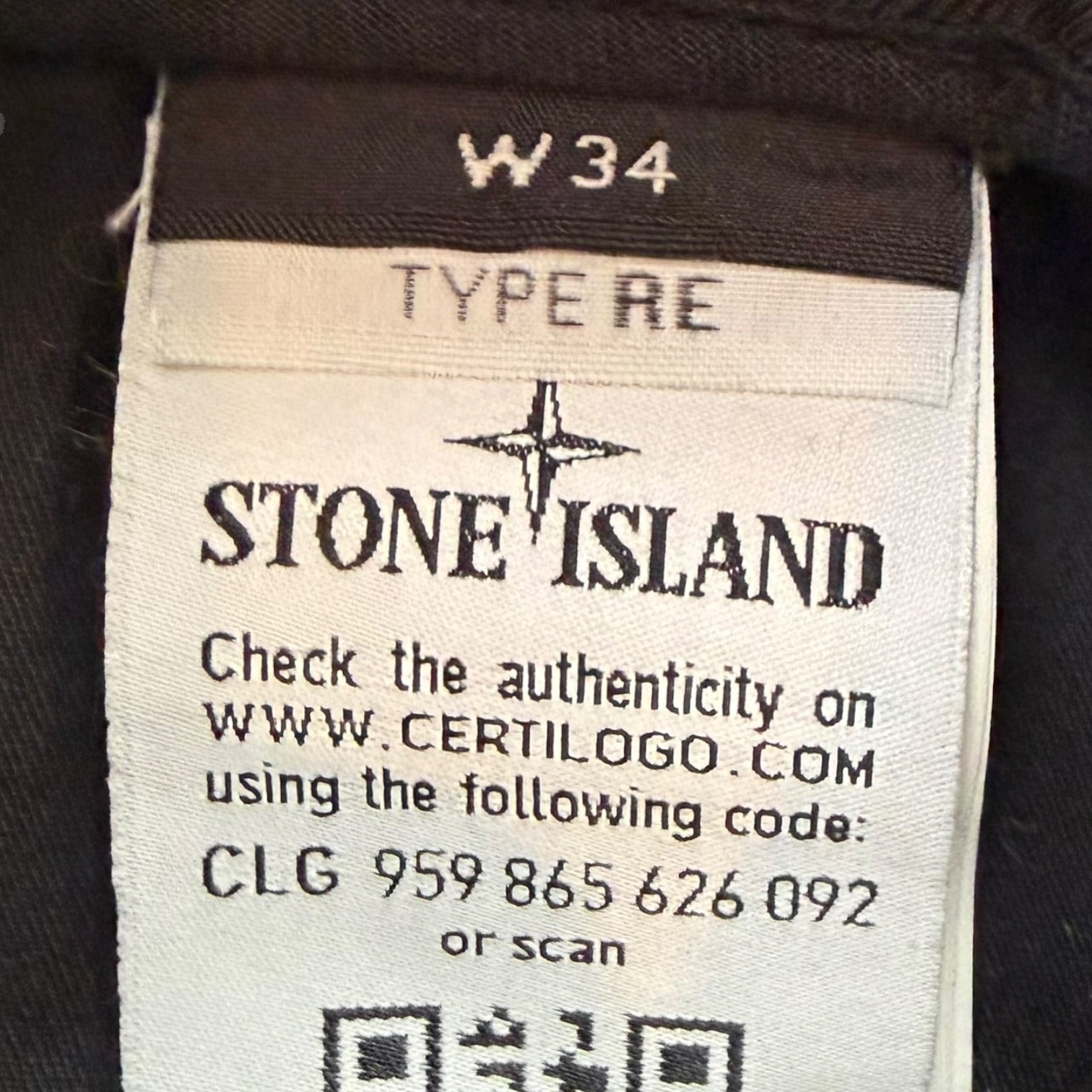 Stone Island Badge Cargo Shorts Black