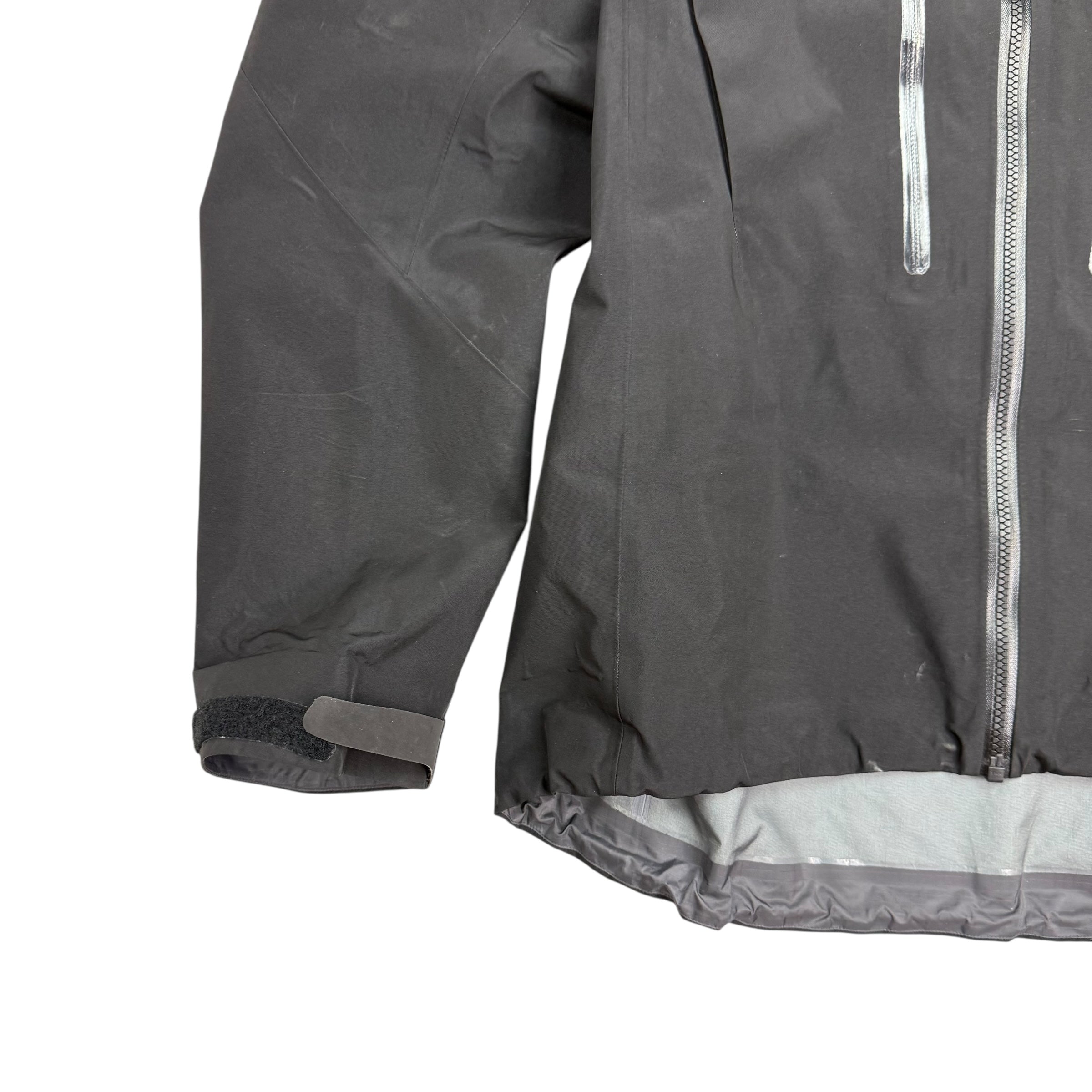 Arc’teryx Alpha SV Jacket 24K/Black