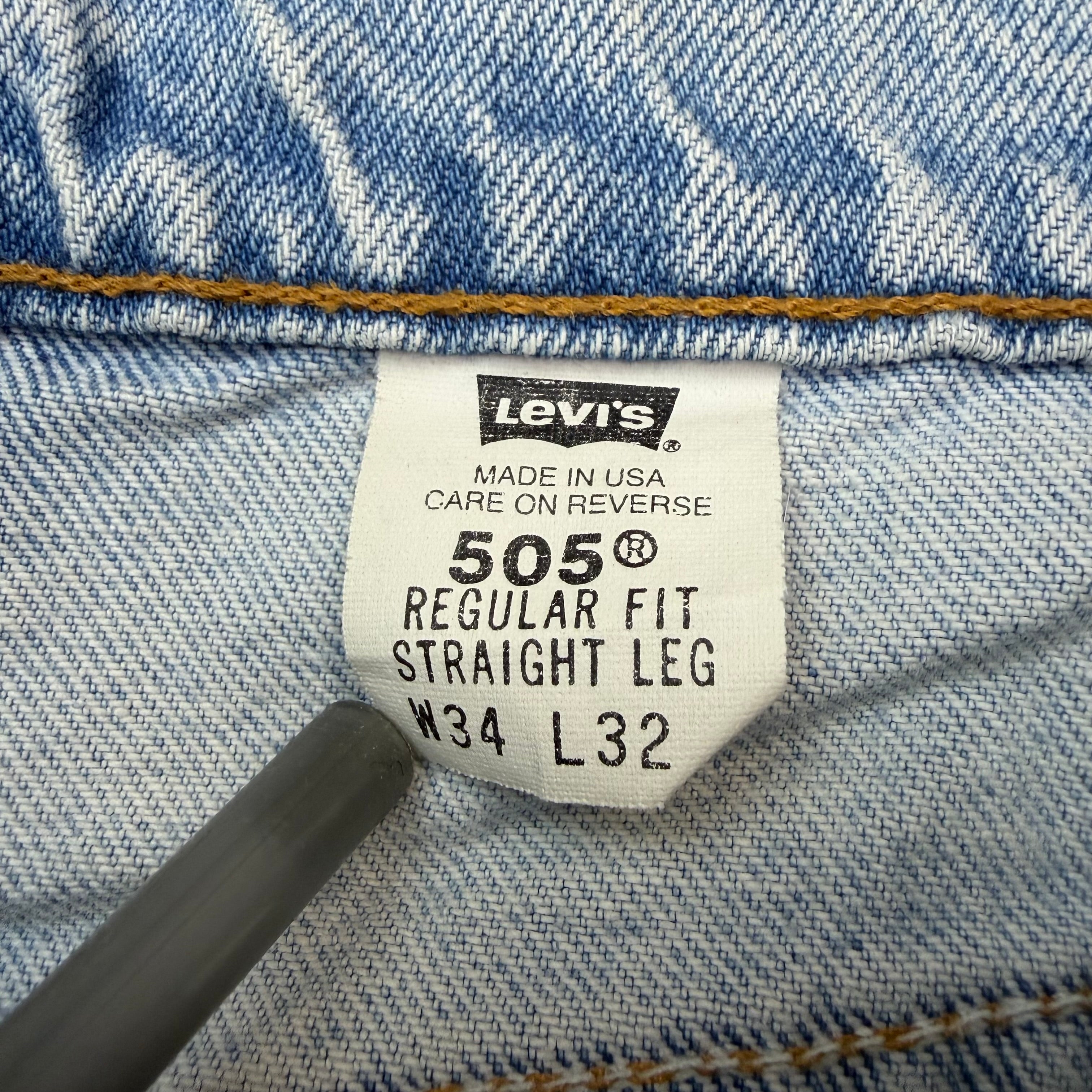 Vintage Levi’s 505 Light Wash Denim Jeans Blue