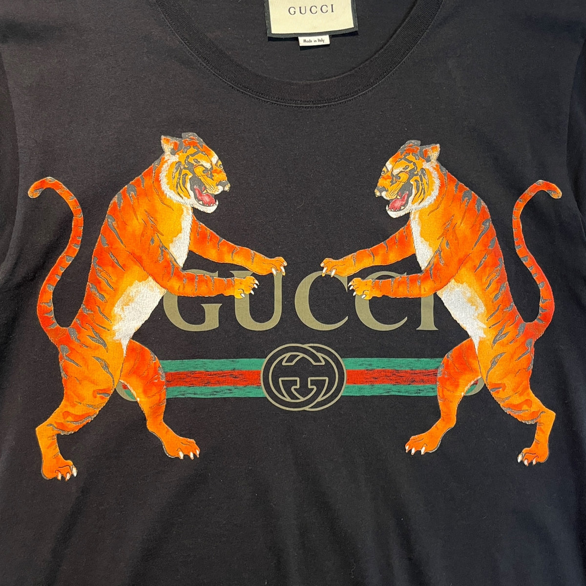 Gucci Twin Tiger Vintage Logo Graphic T-Shirt